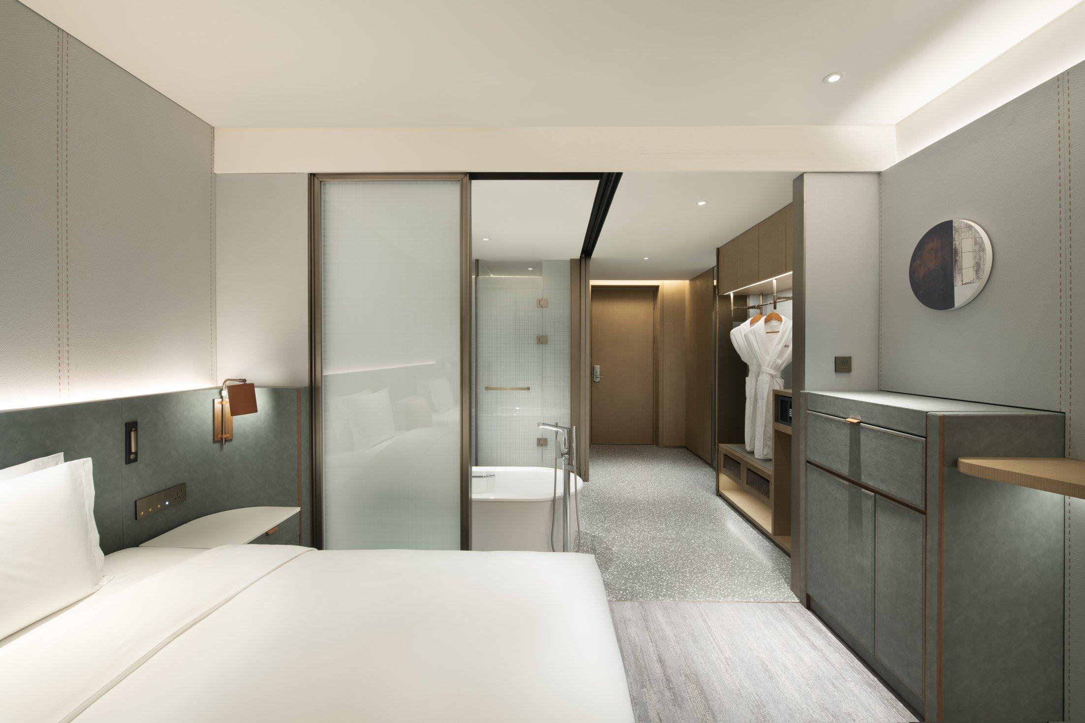 Double Accessible King Size Bed