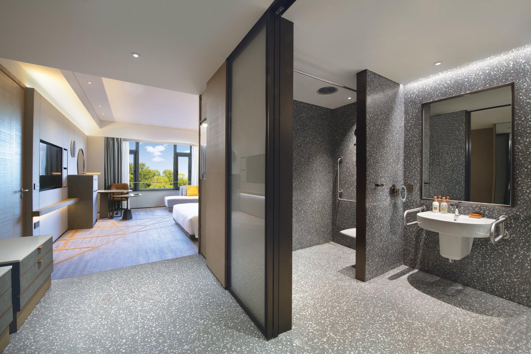 Double Accessible King Size Bed