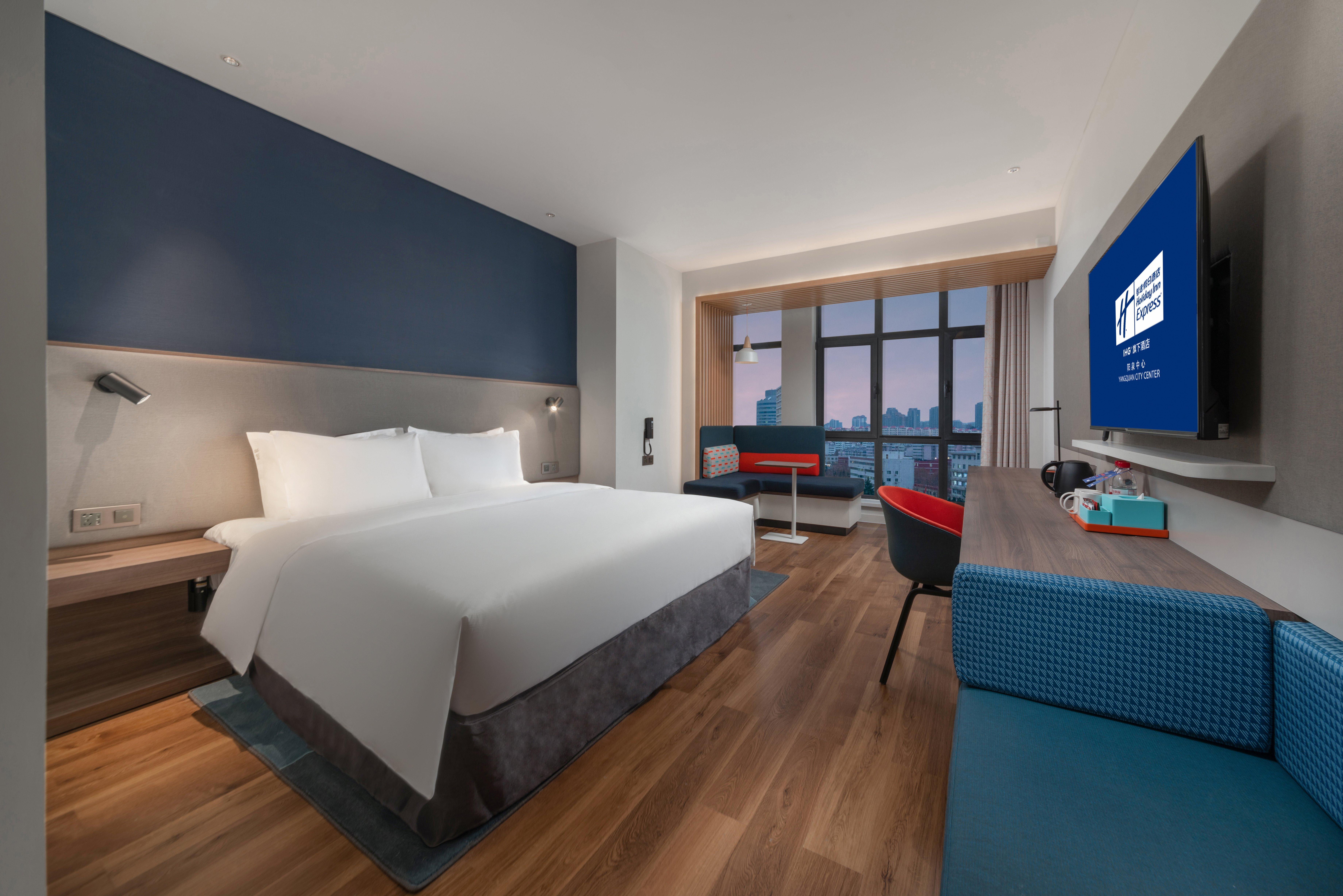 Double Queen Size Bed