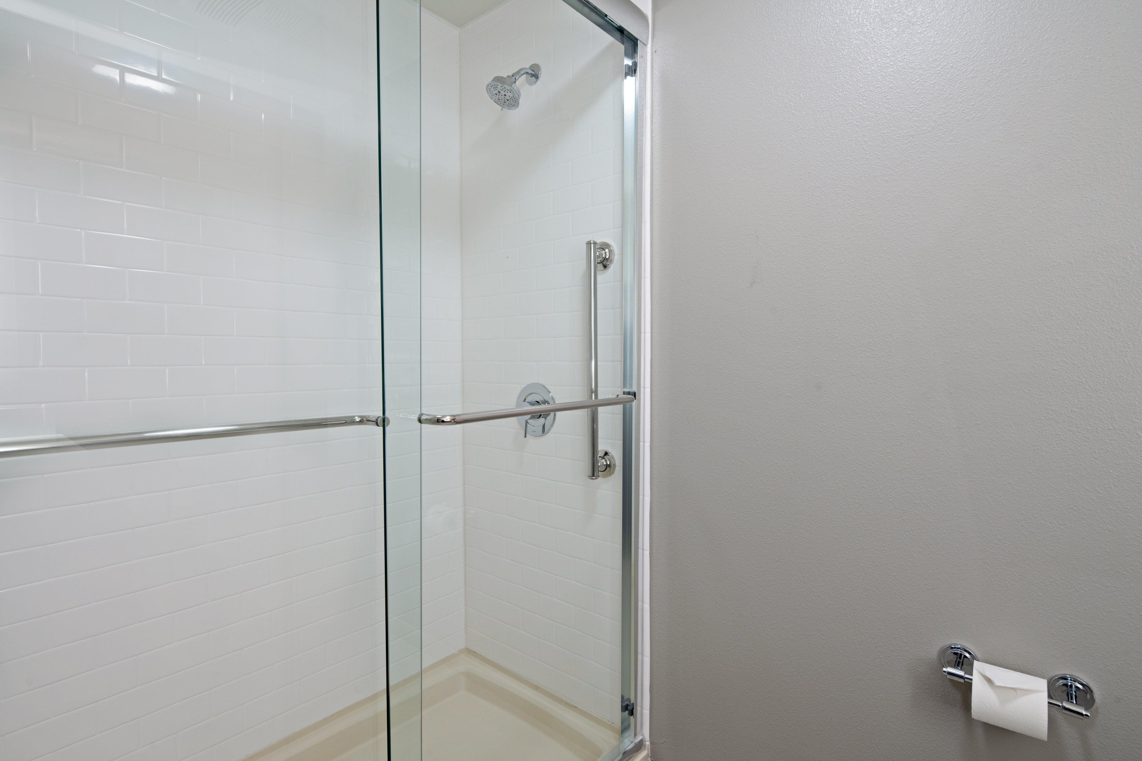 Studio Queen Size Bed