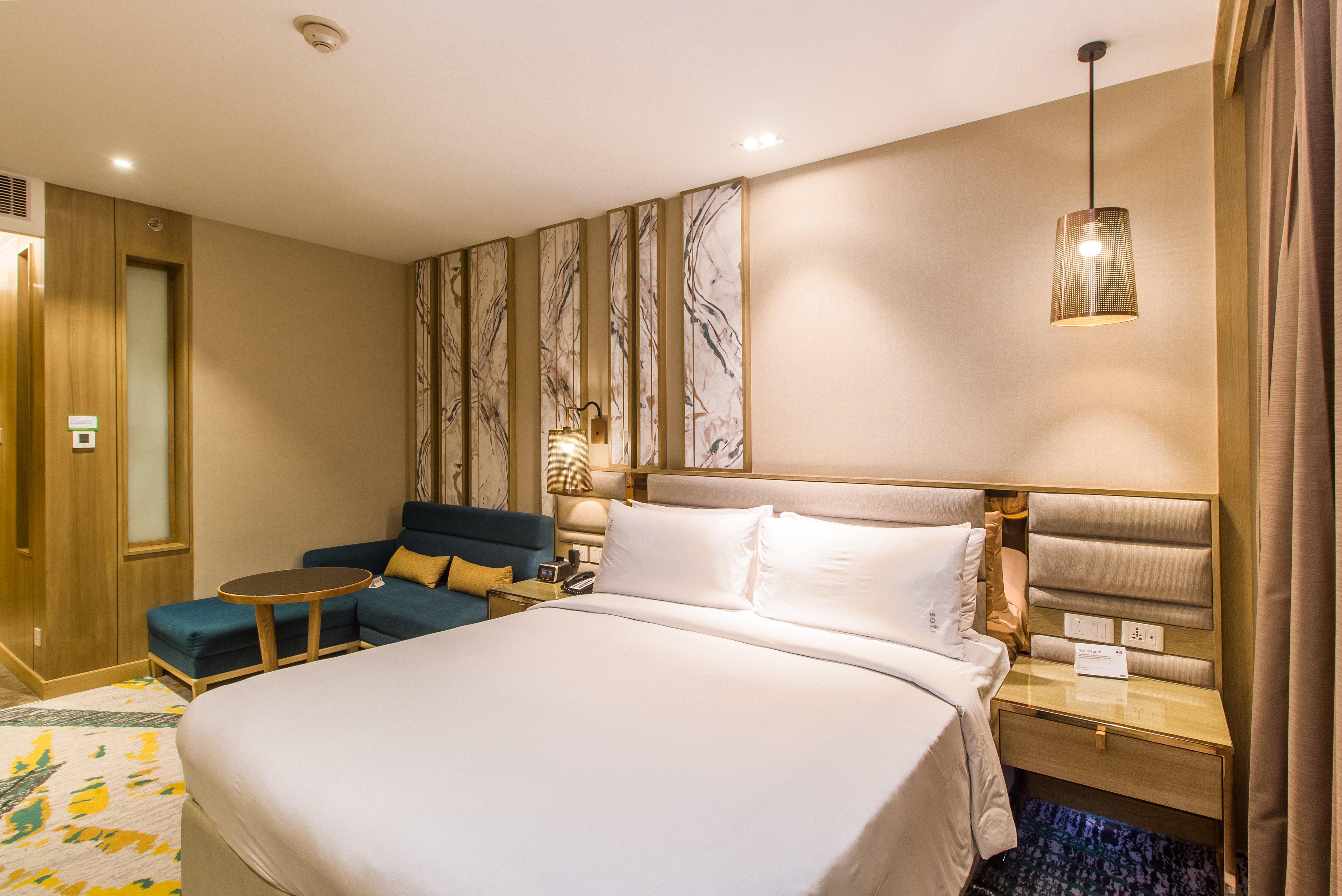 Double King Bed Non Smoking