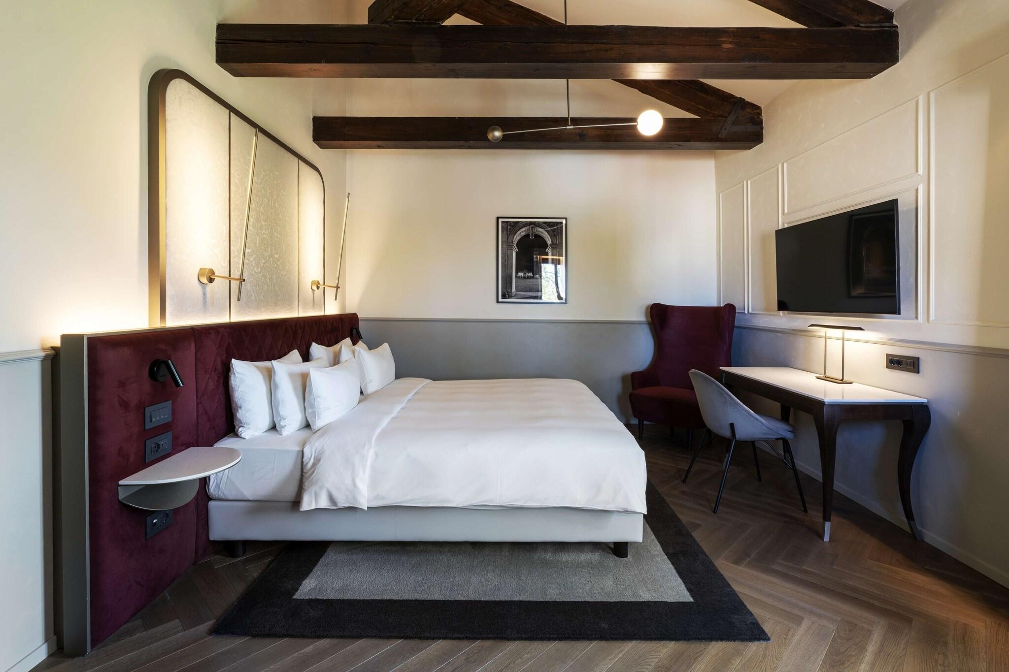 Double Superior Garden View