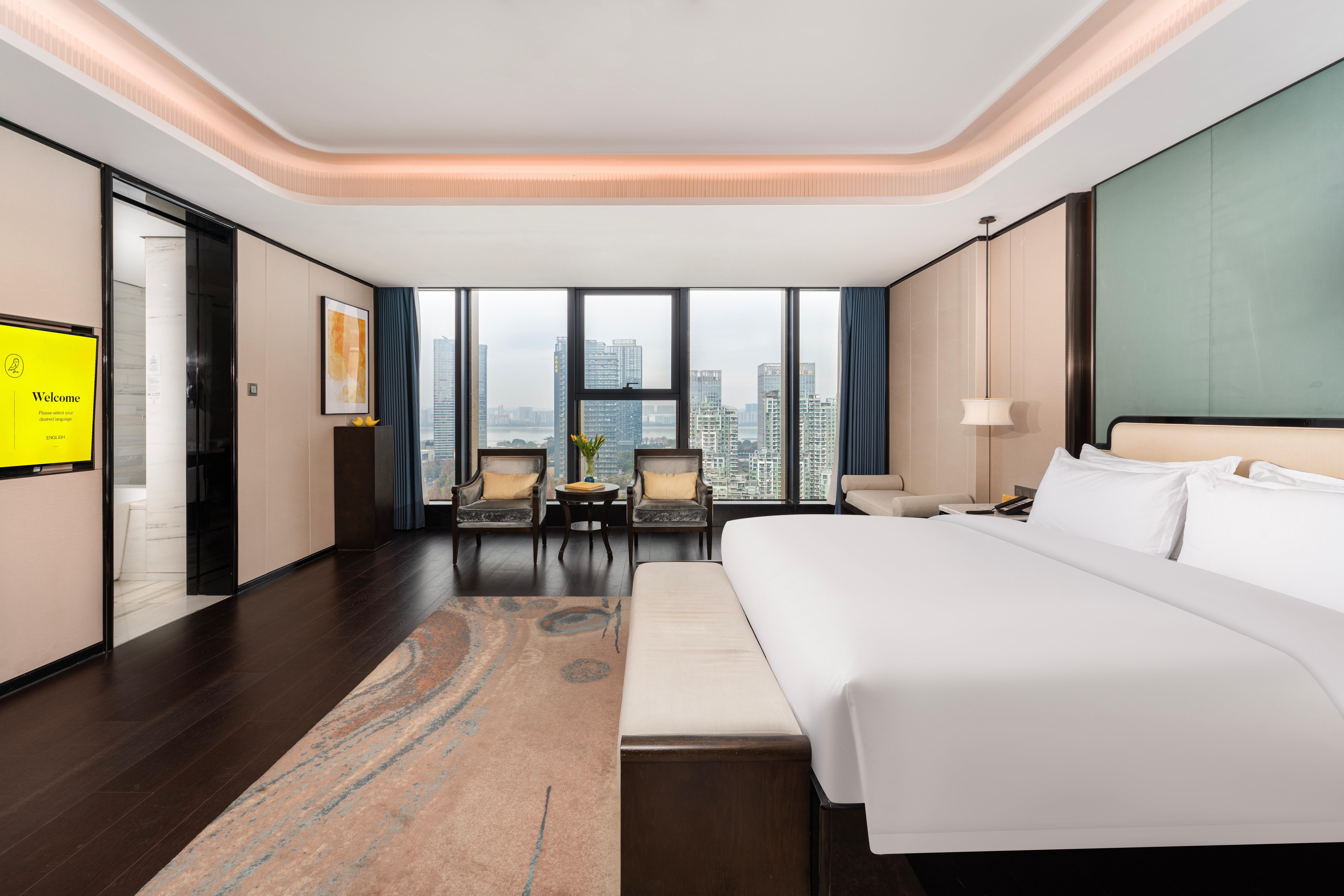 Double City View King Bed