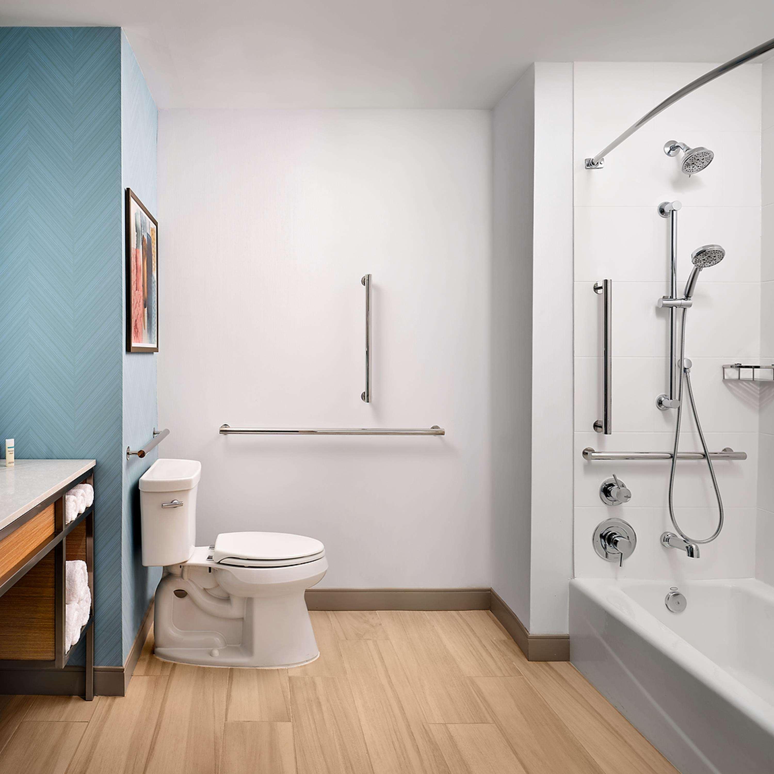 Twin Accessible-two Queen Beds