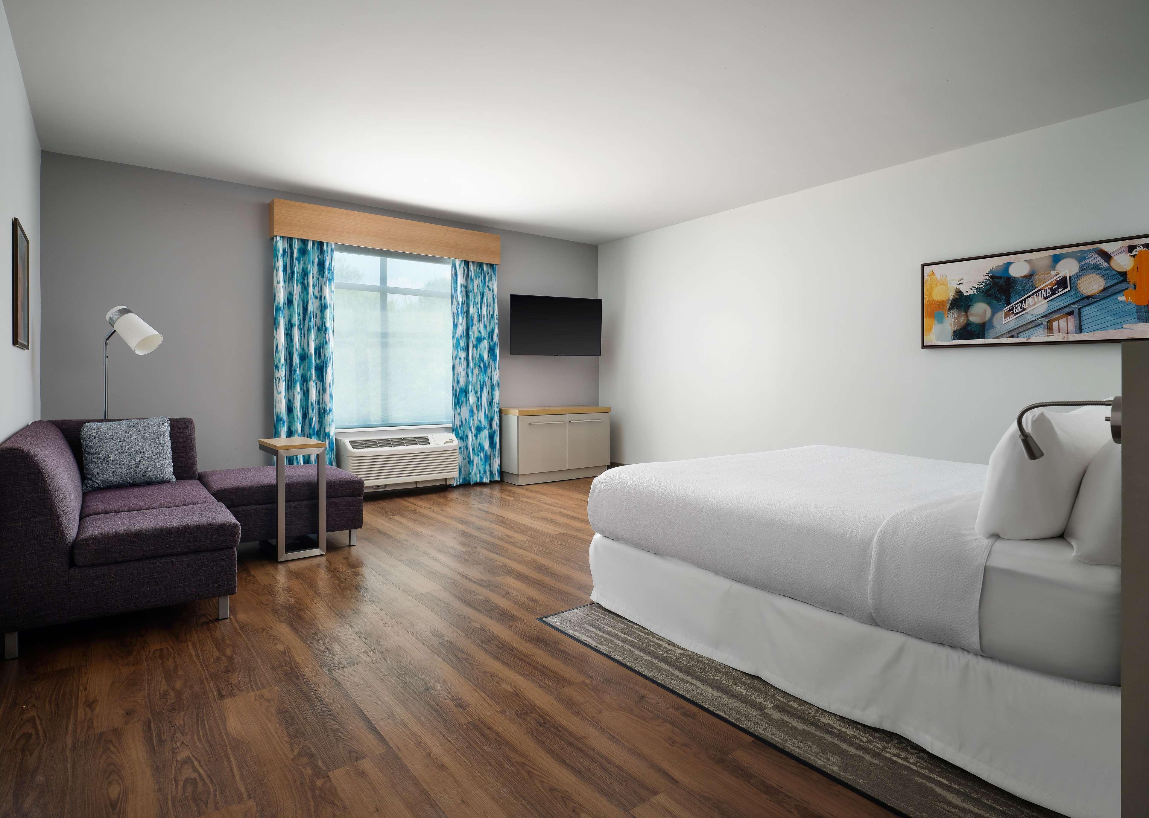 Double Accessible King Size Bed