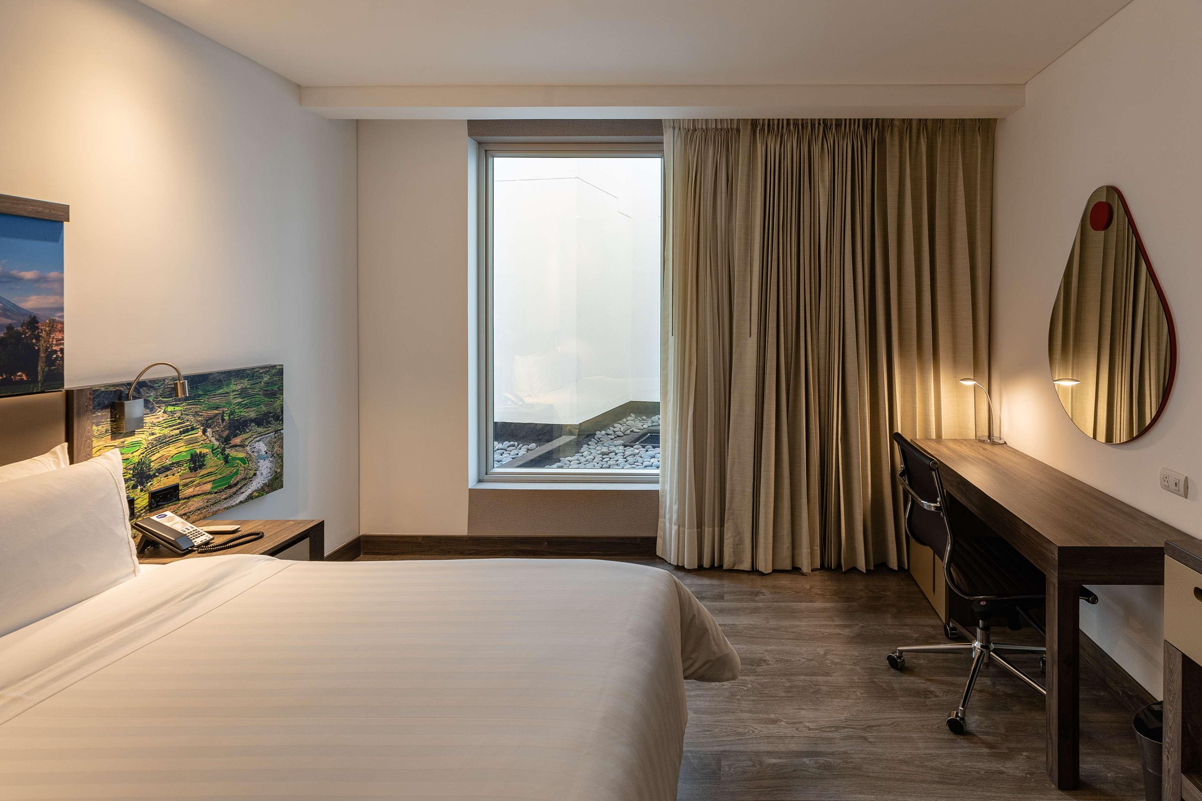 Double Queen Bed Non Smoking