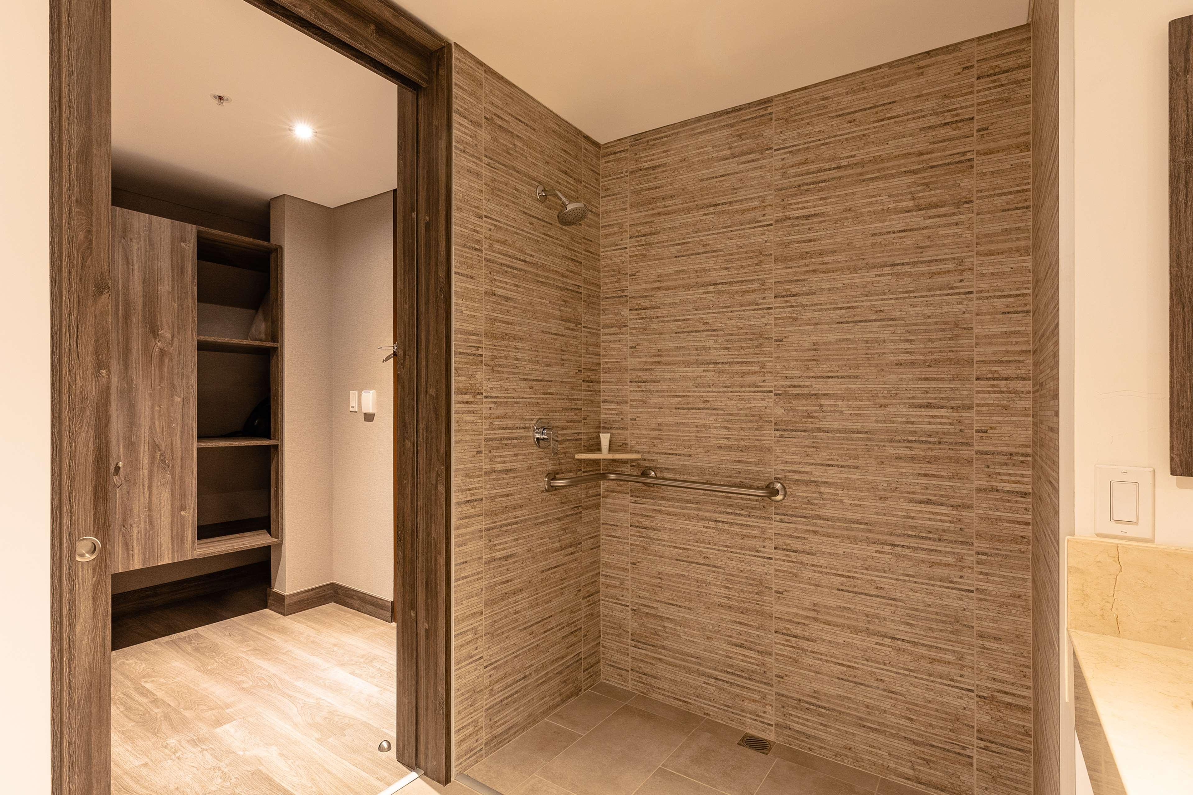 Double Accessible-queen Size Bed