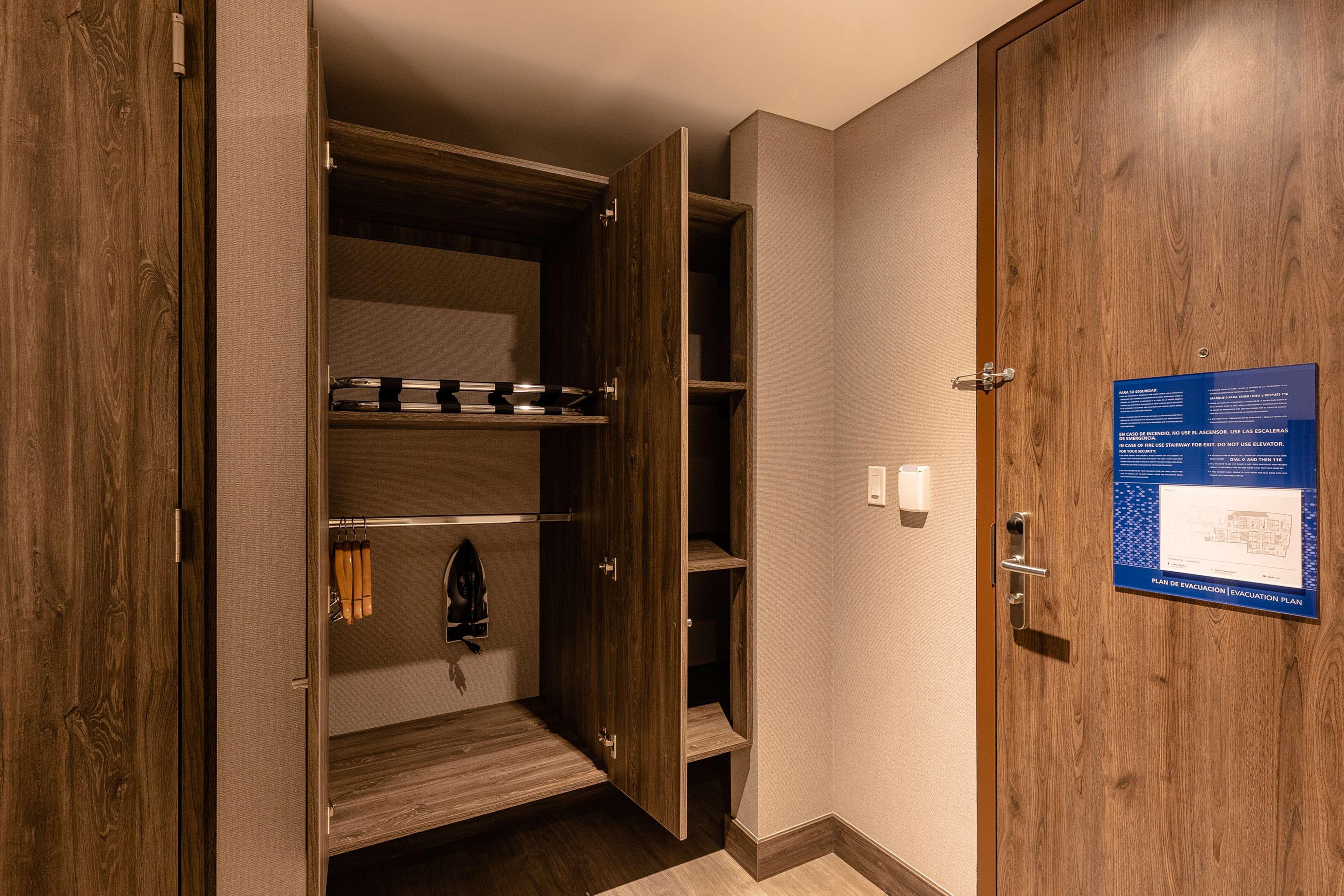 Double Accessible-queen Size Bed