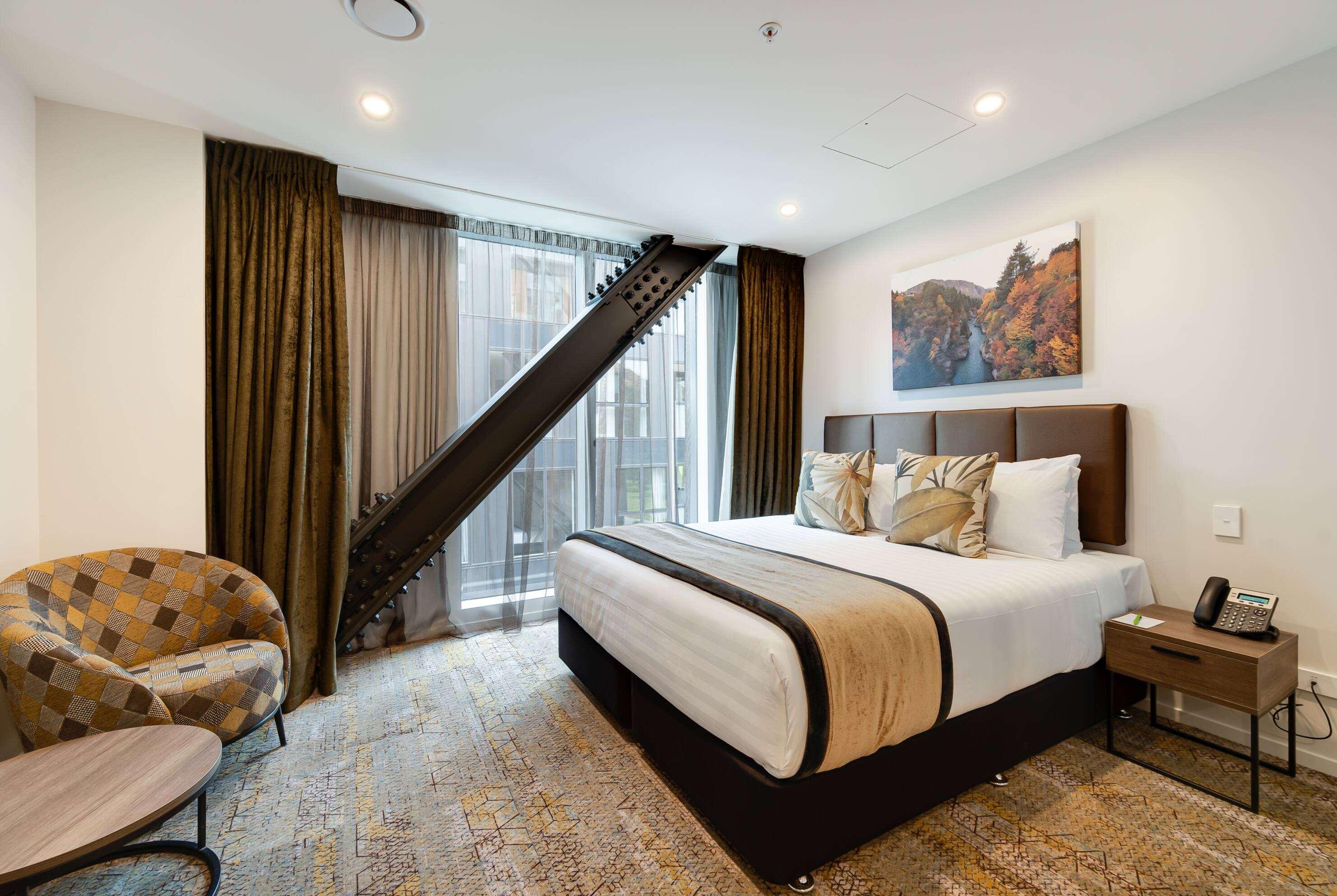 Studio King Size Bed