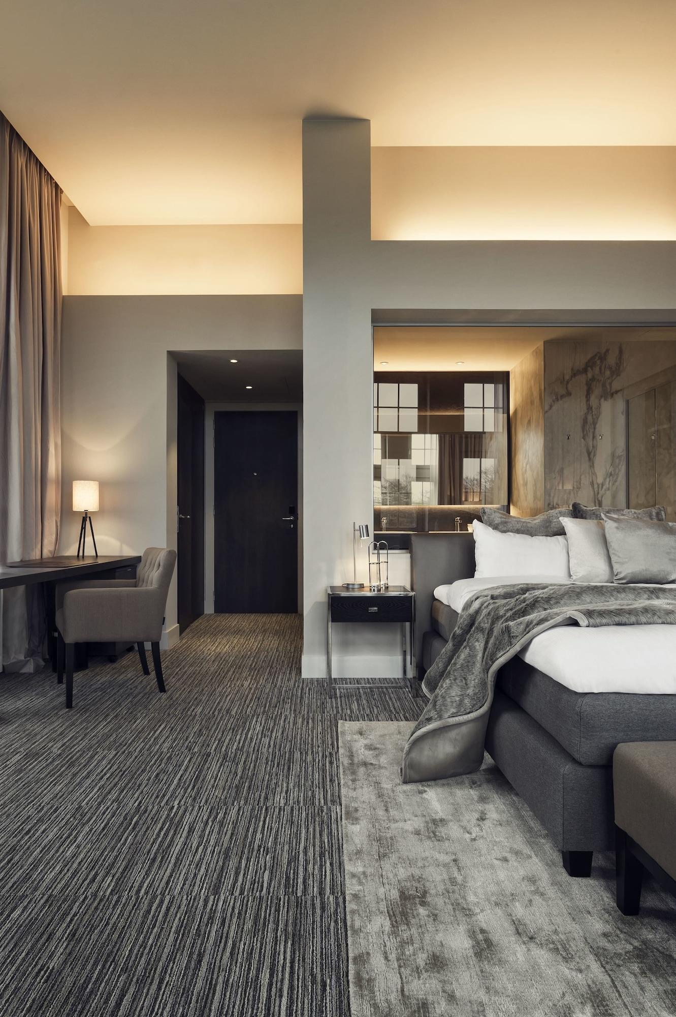 Suite with Double Bed