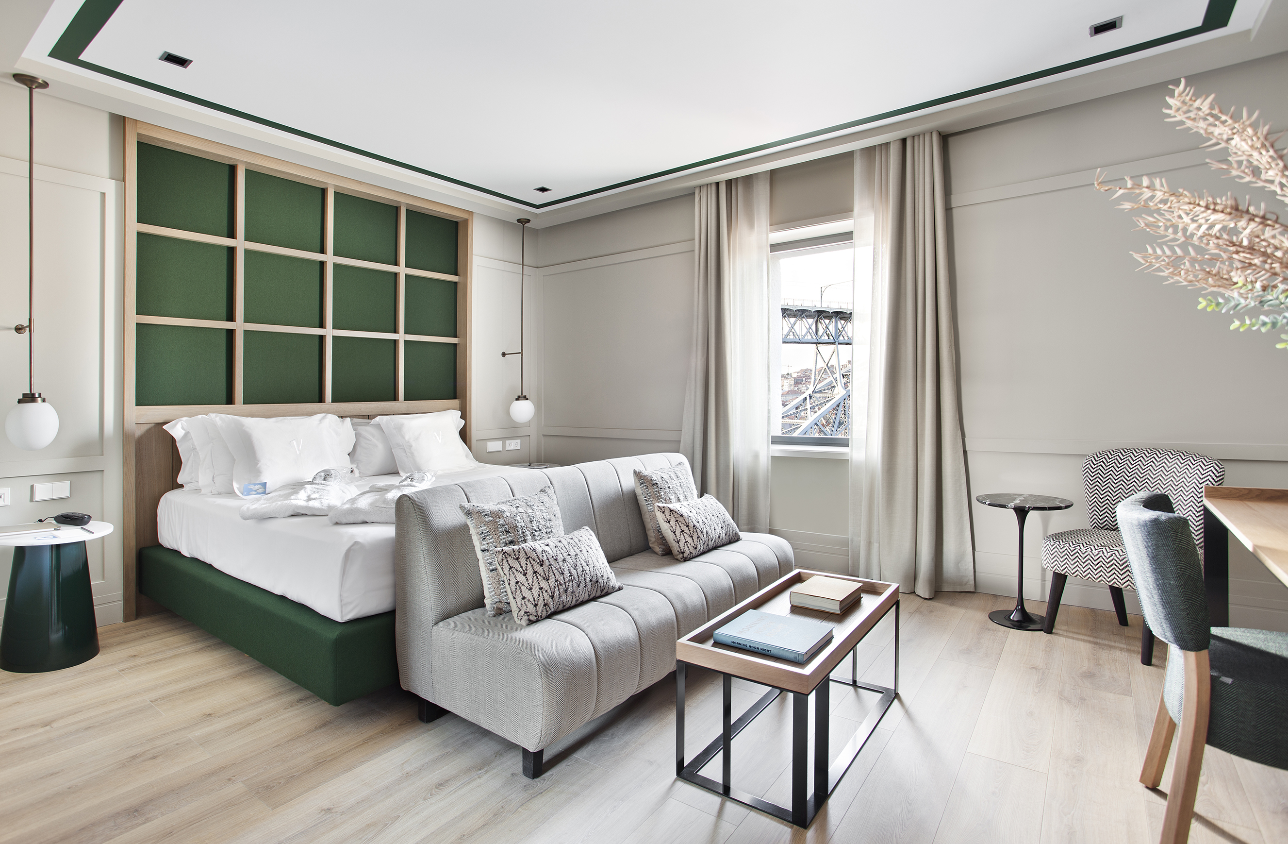 Double Single Superior