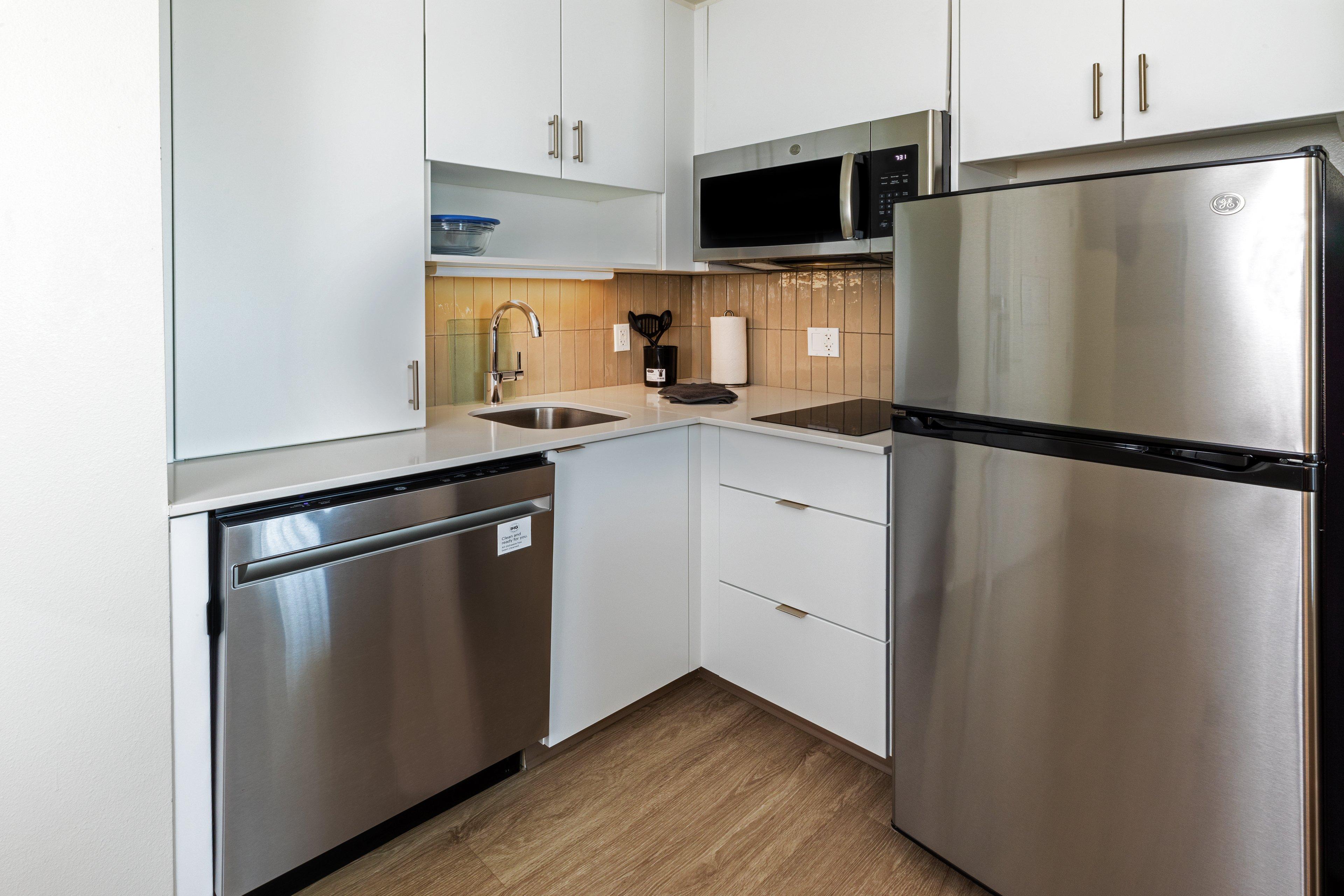 Studio Queen Size Bed