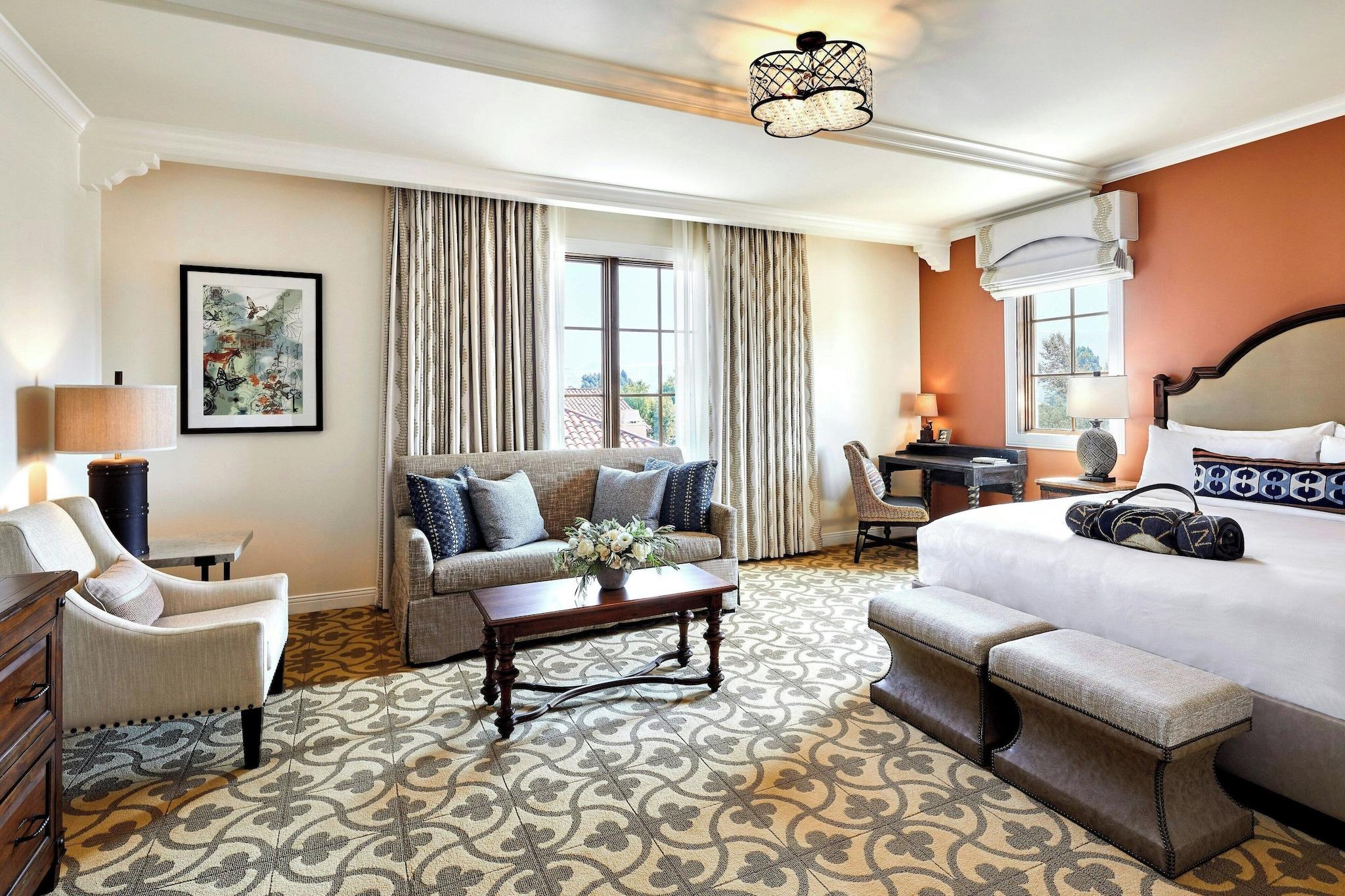 Studio King Size Bed