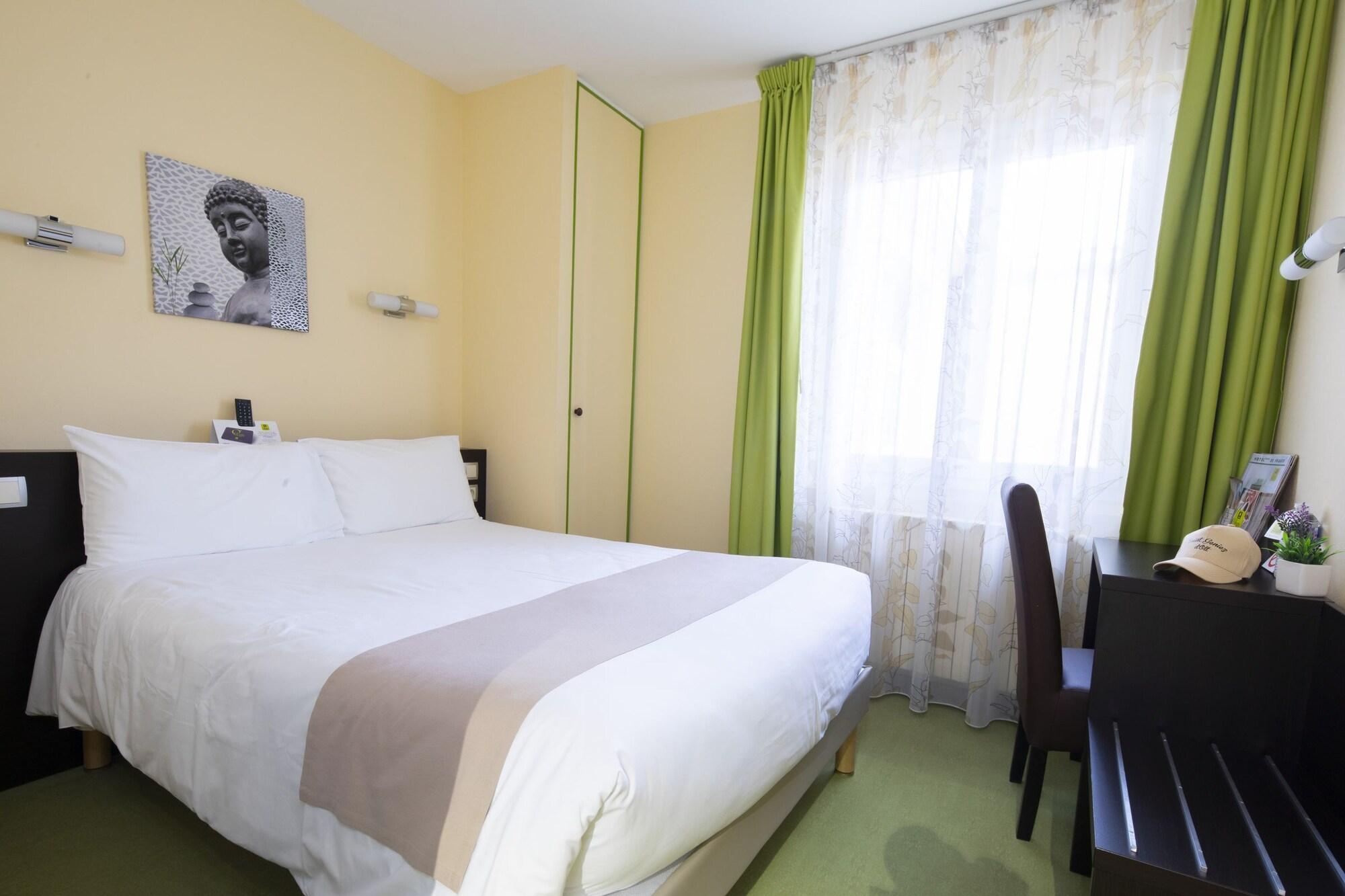 Family Room Connecting Room