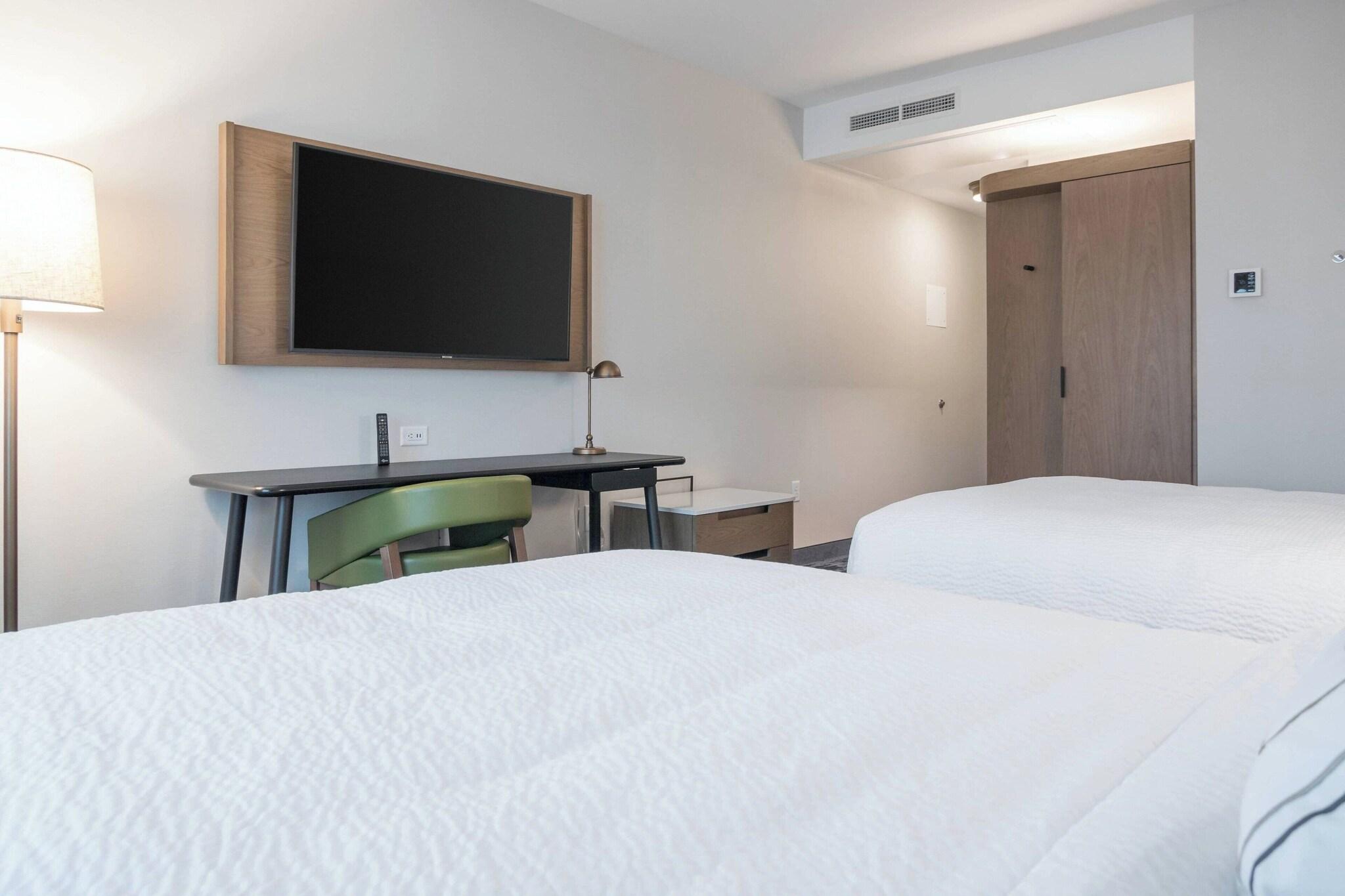 Double Two Queen Beds