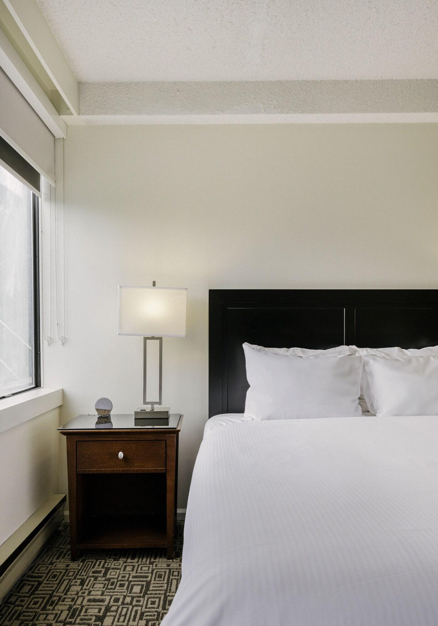 Studio Queen Size Bed