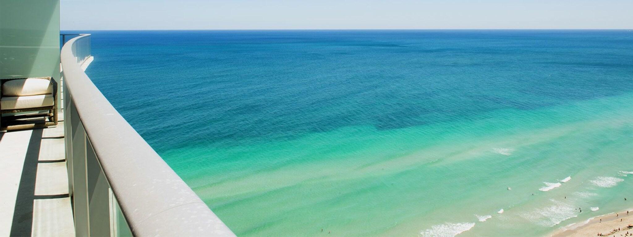 Suite Partial Ocean View One Bedroom