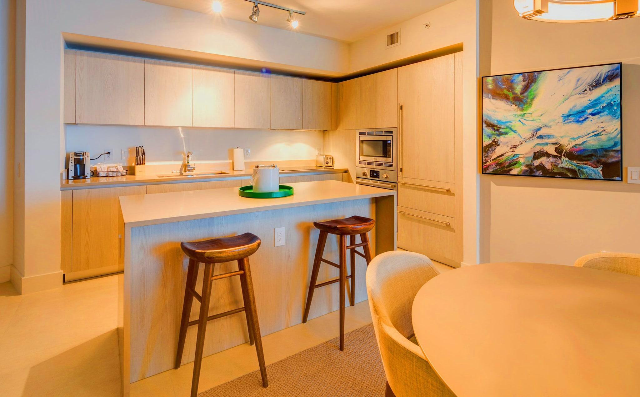 Suite Partial Ocean View One Bedroom