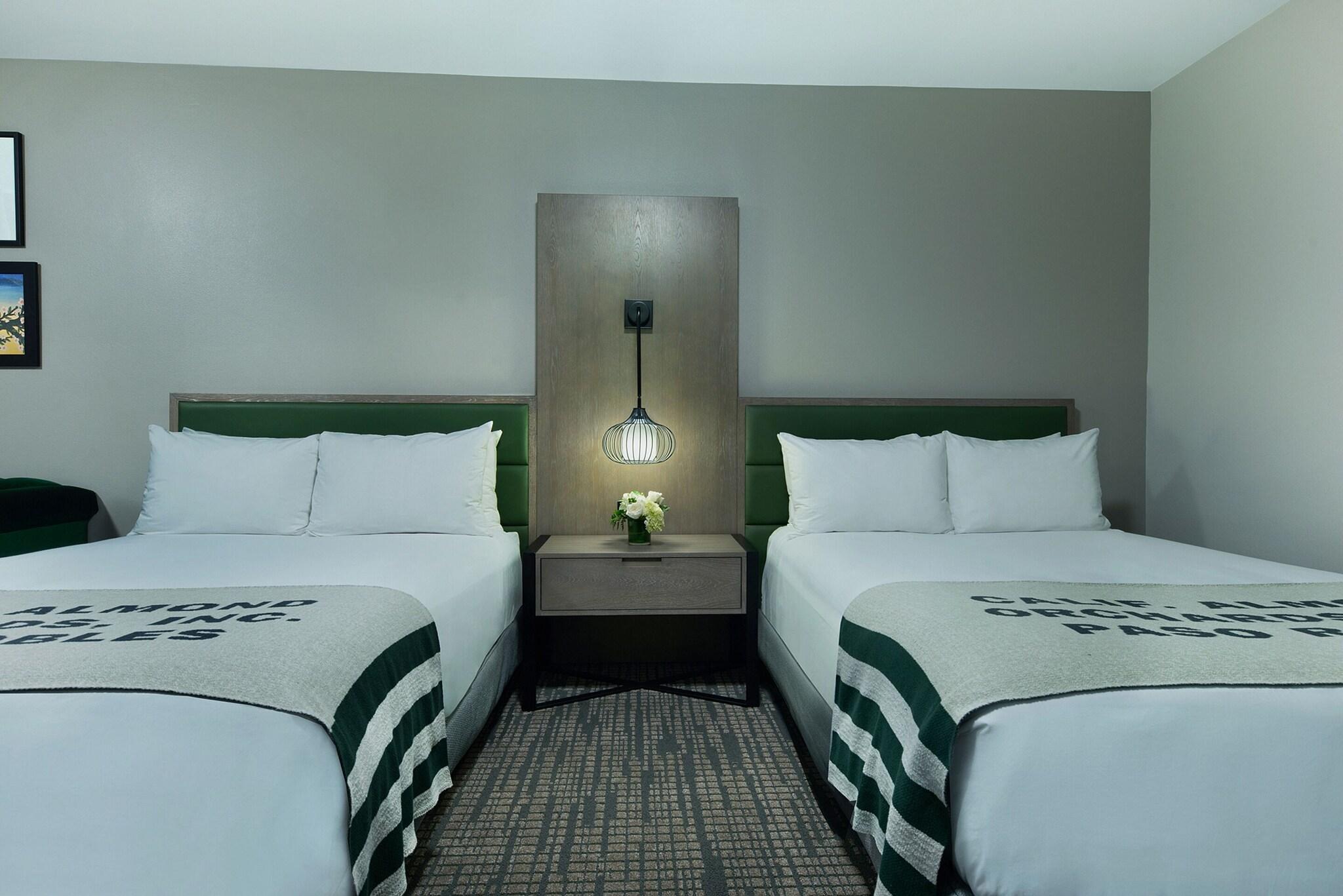 Suite Two Queen Beds