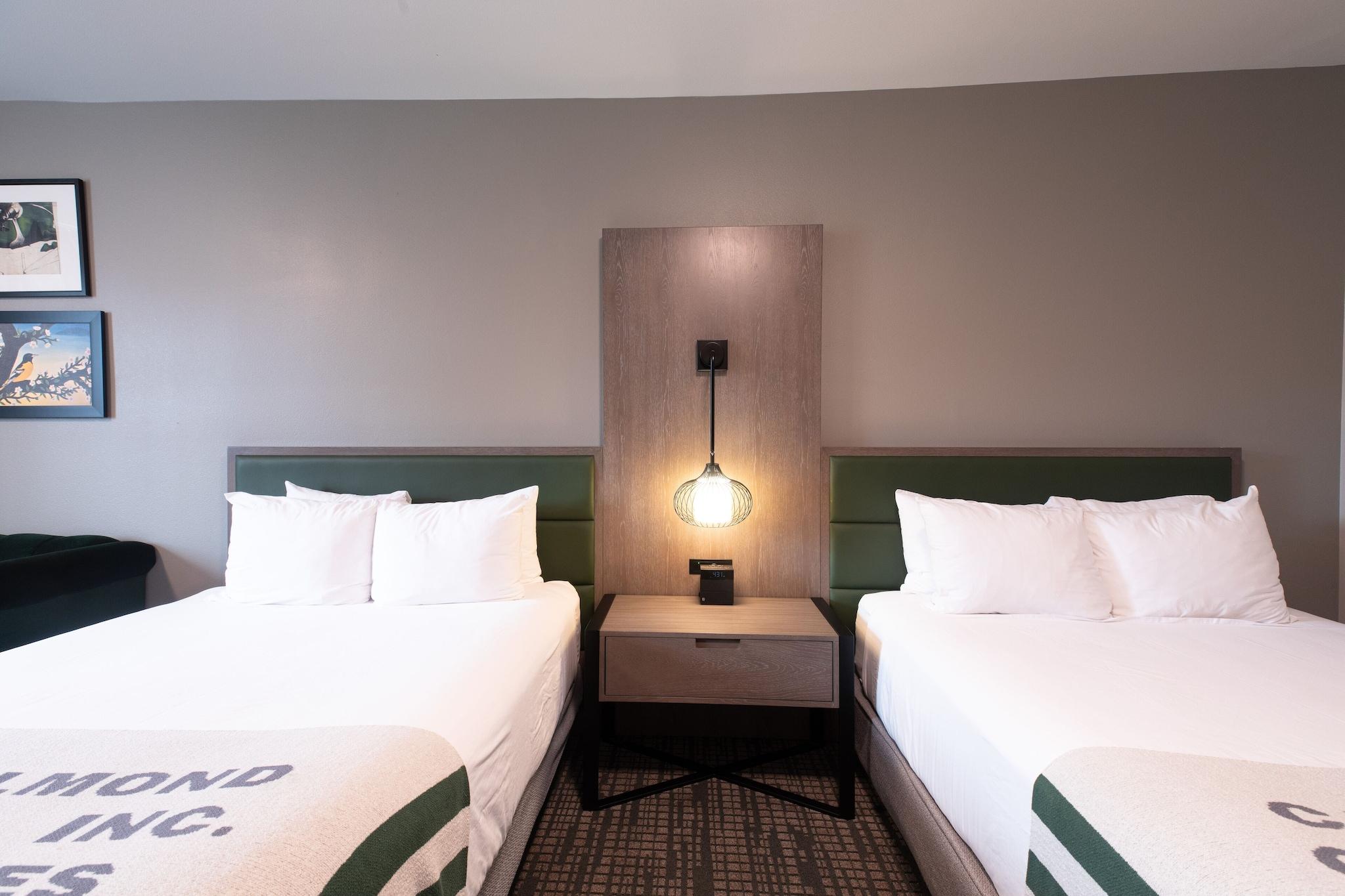 Suite Two Queen Beds