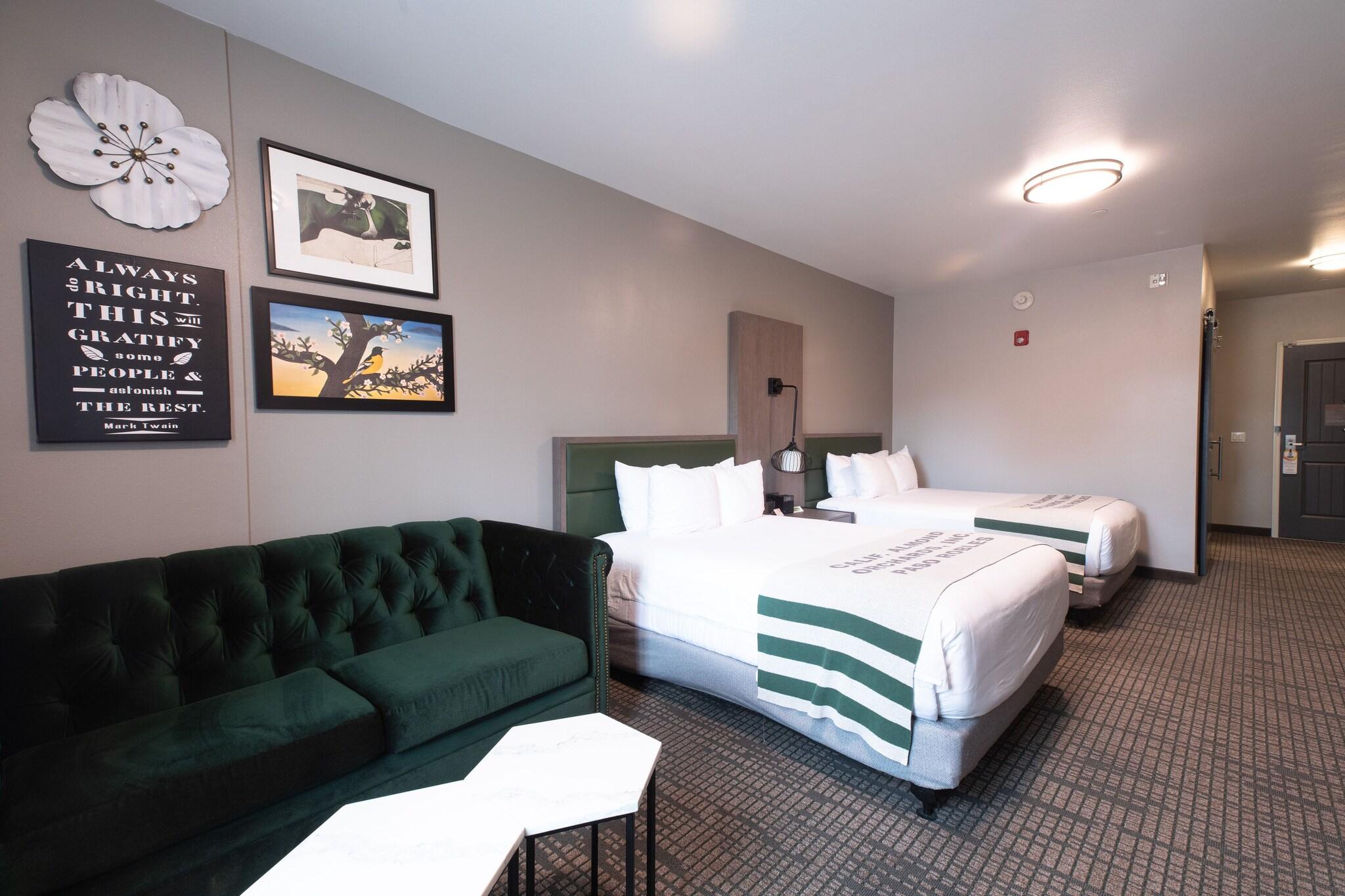 Suite Two Queen Beds