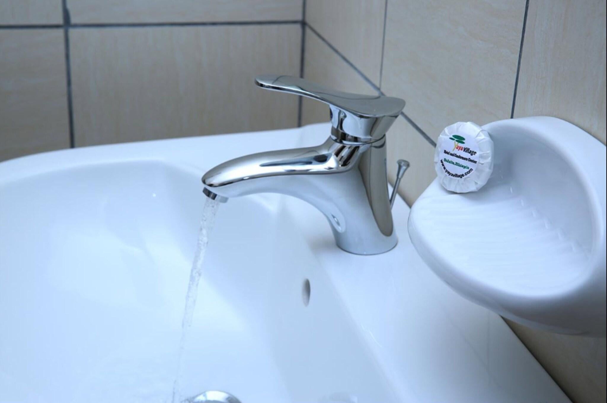 Double Classic Queen Bed