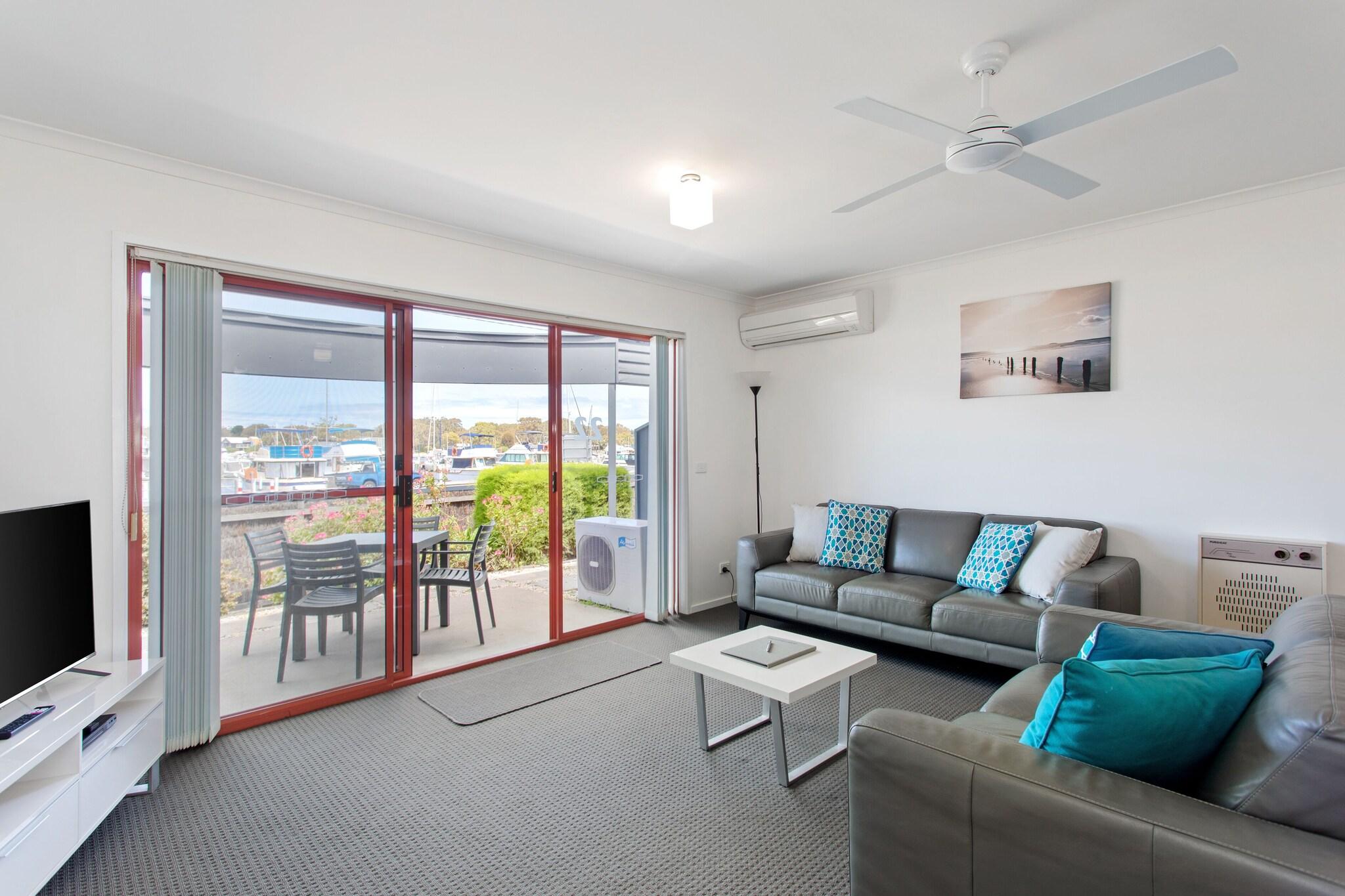 Apartment Marina View