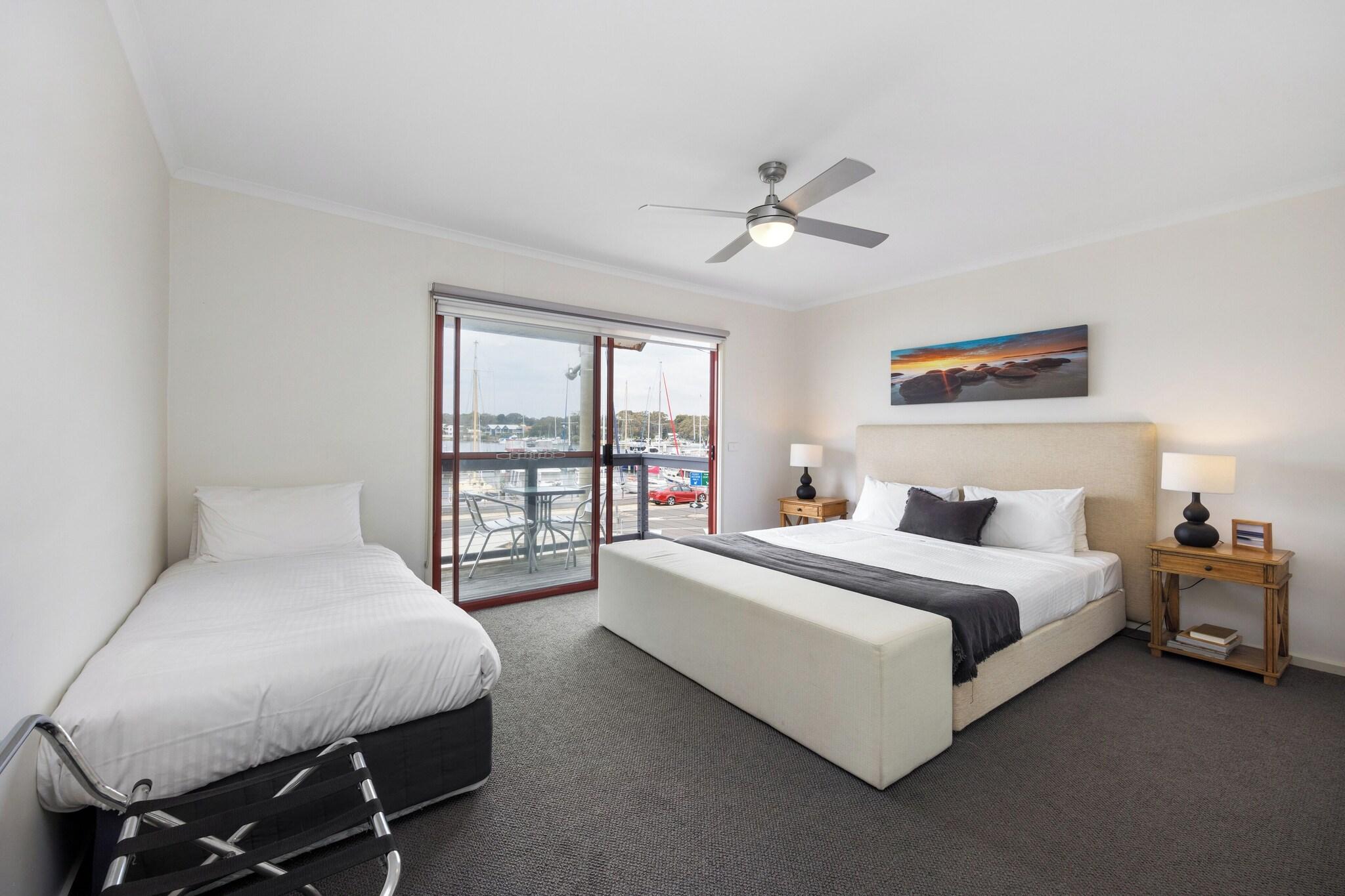 Apartment Marina View