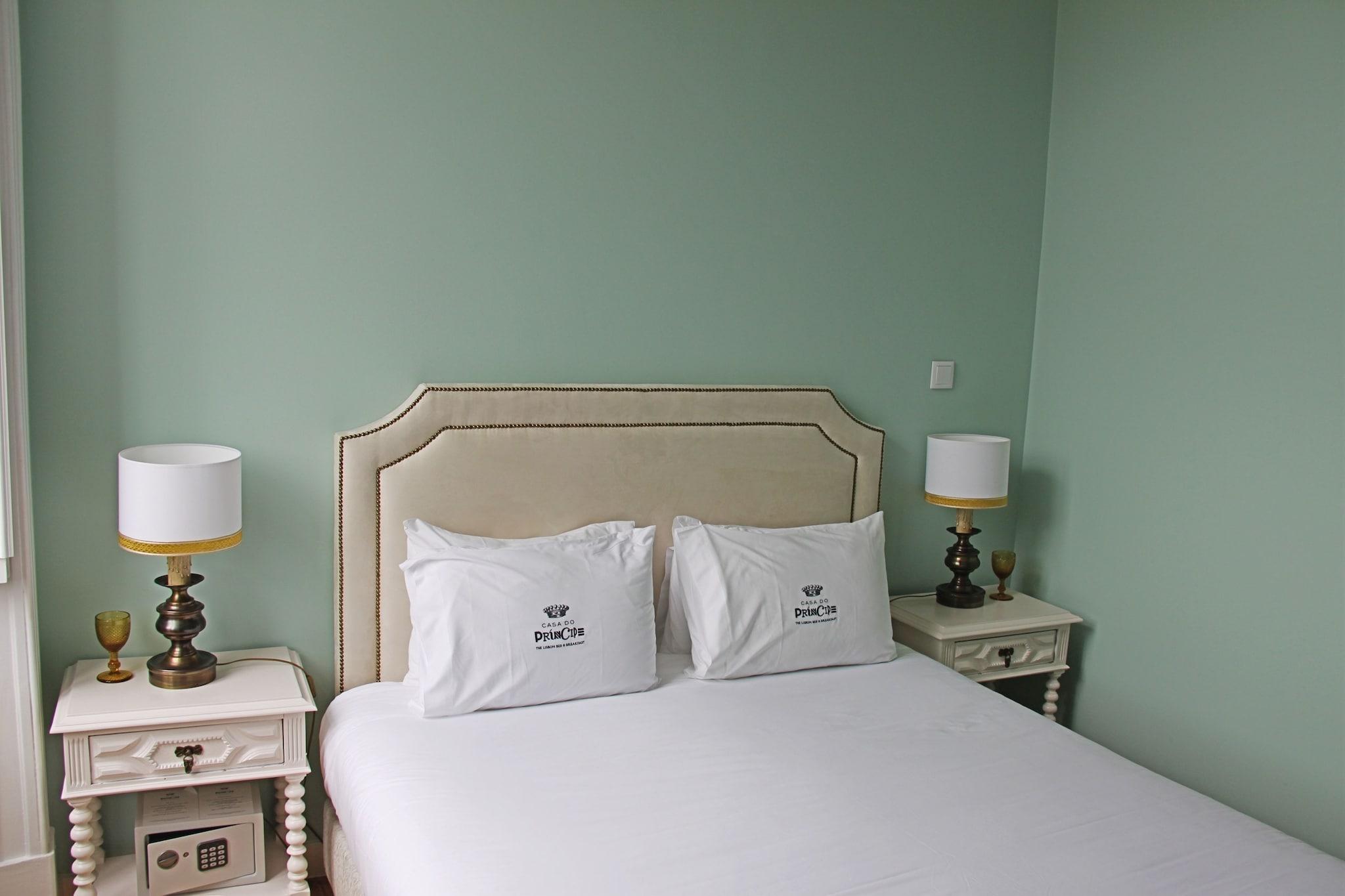 Double Queen Size Bed