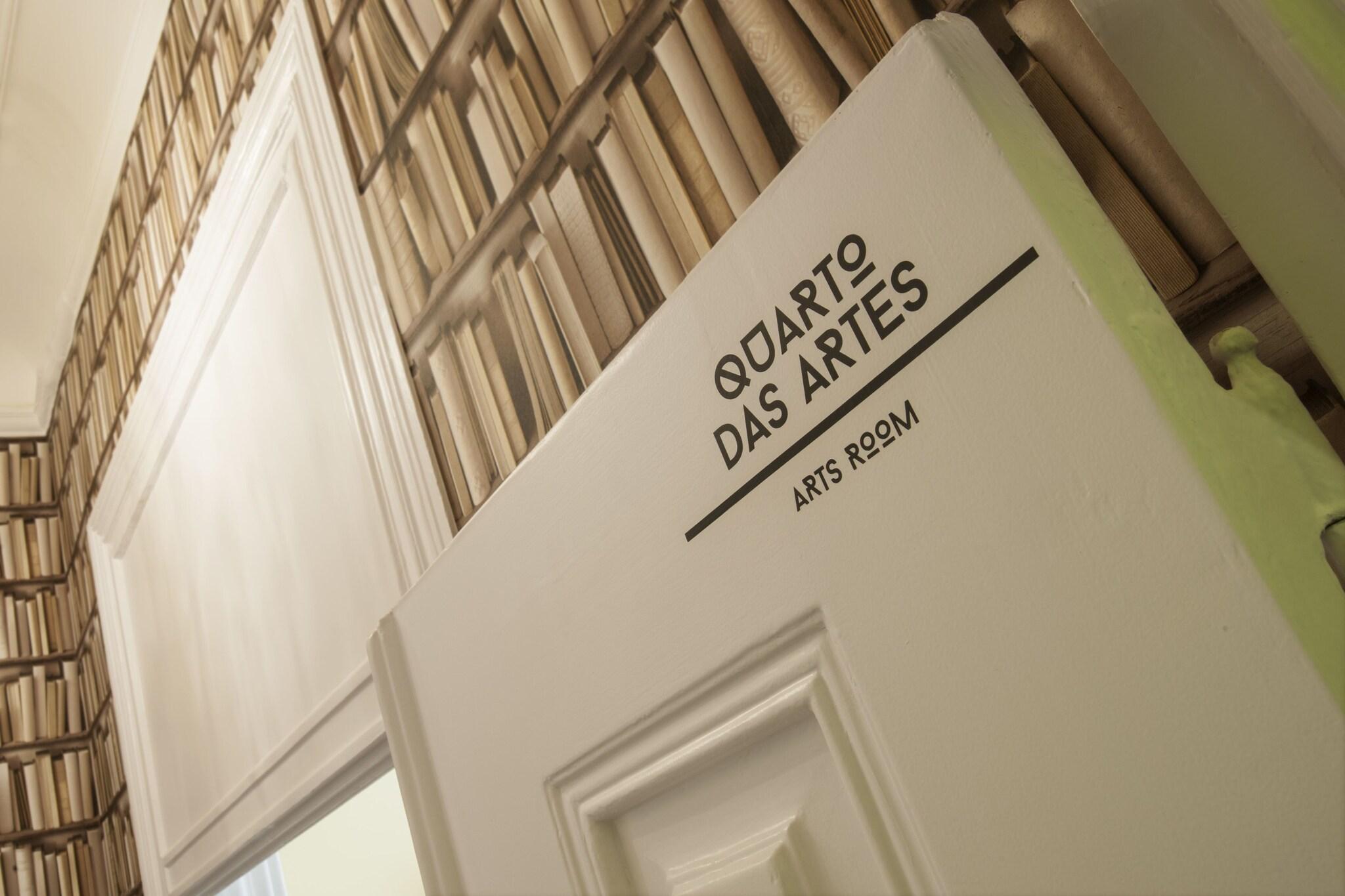 Double or Twin Premium Queen Bed