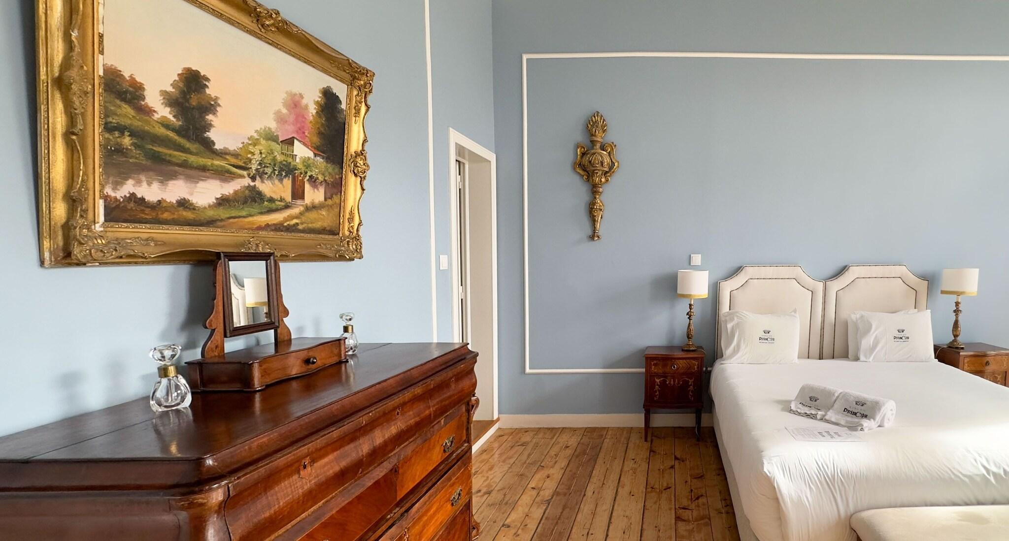 Suite Queen Size Bed