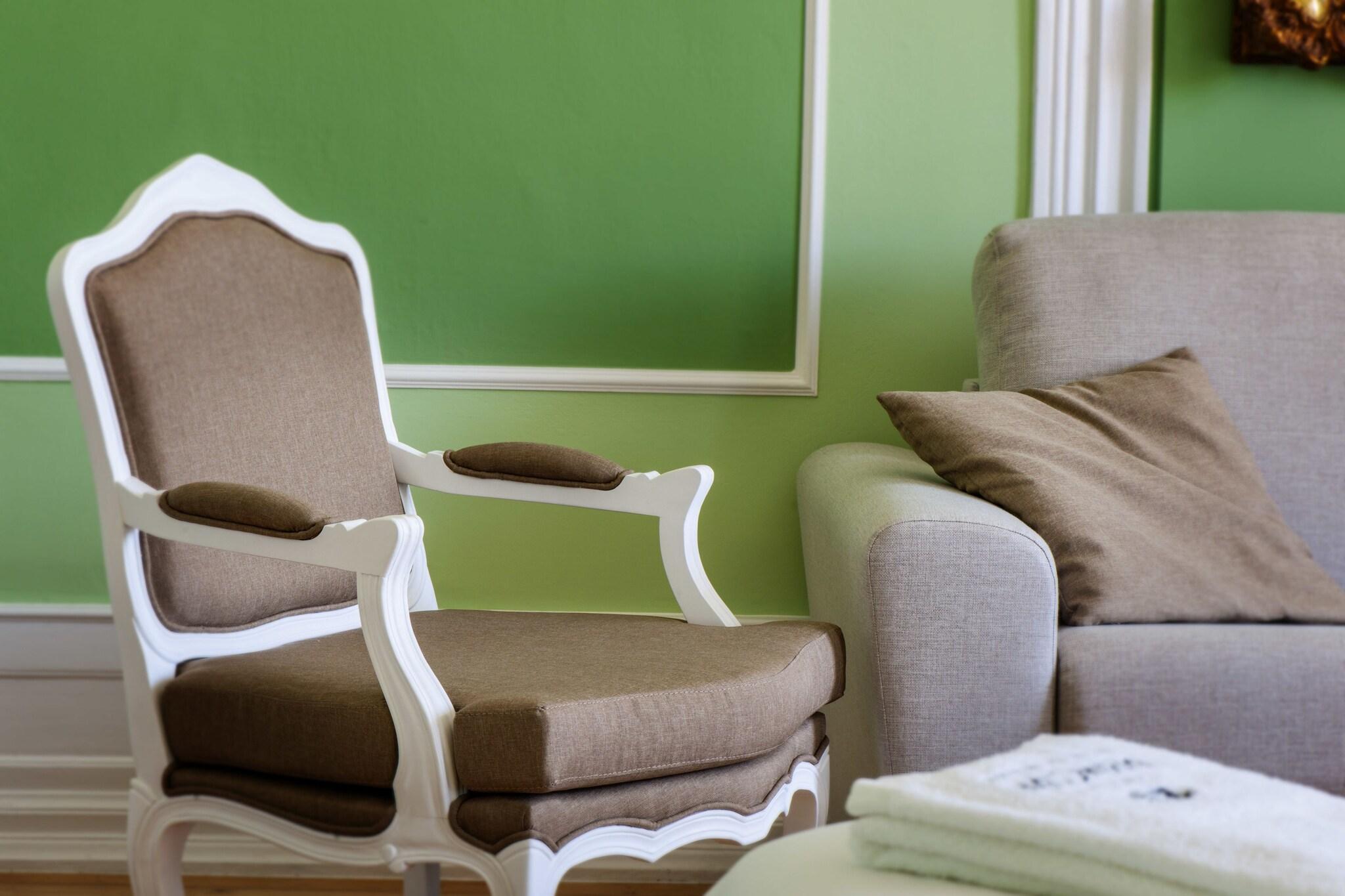 Suite Queen Size Bed