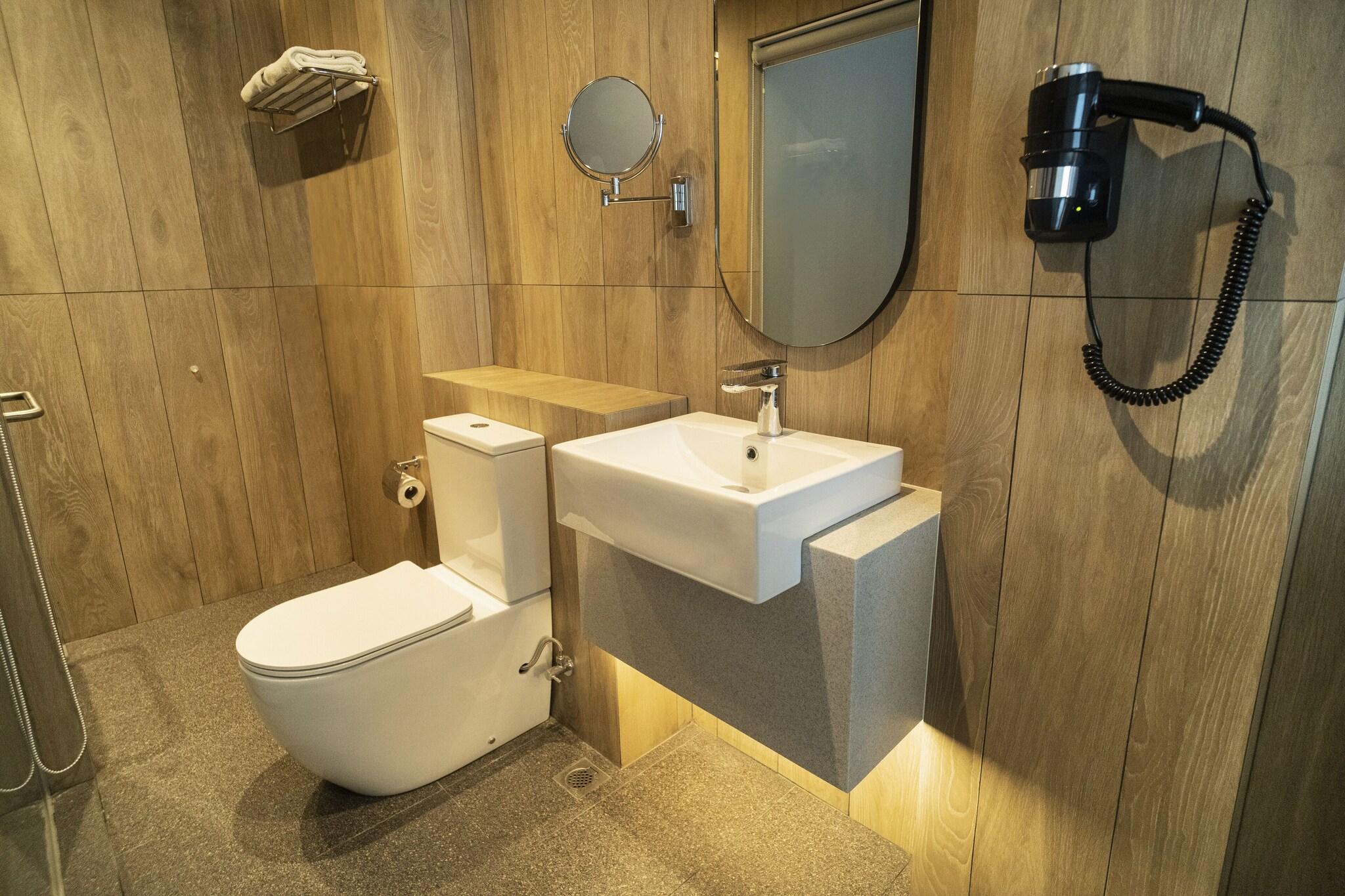 Double Premier King Bed