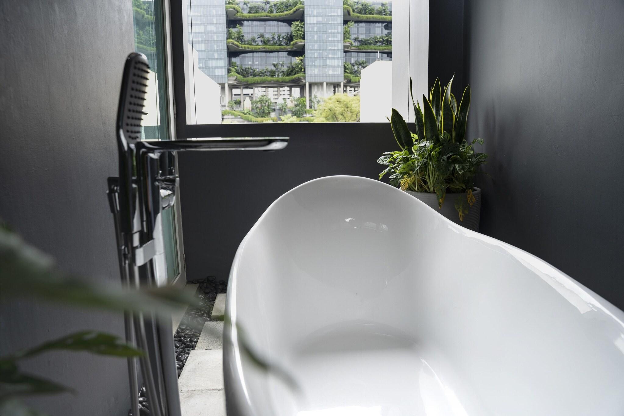 Double Deluxe Queen Bed