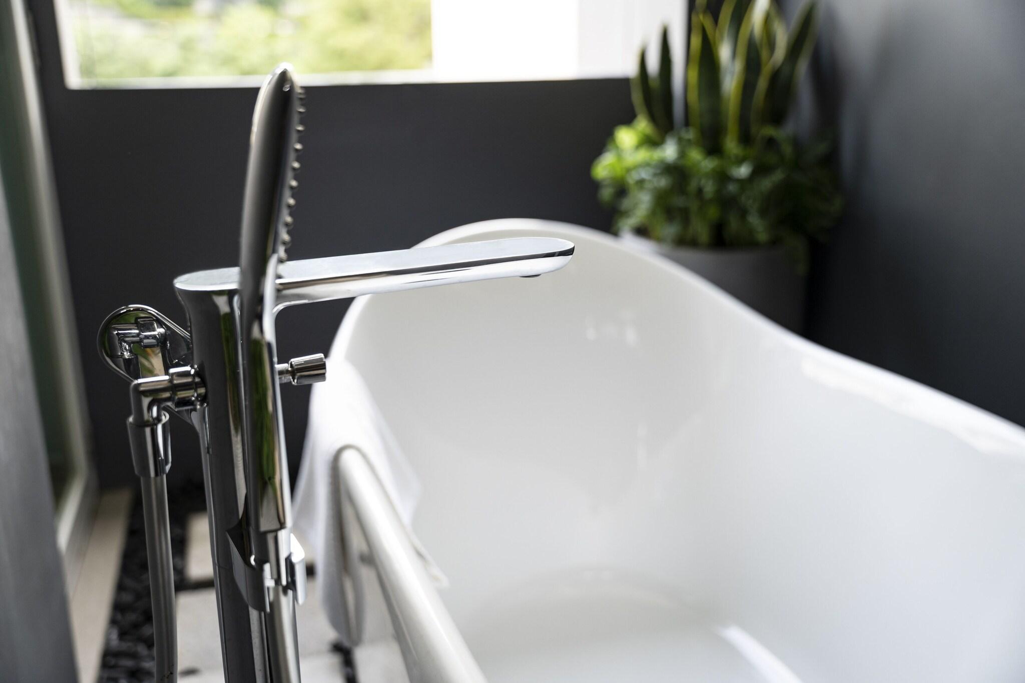 Double Deluxe Queen Bed