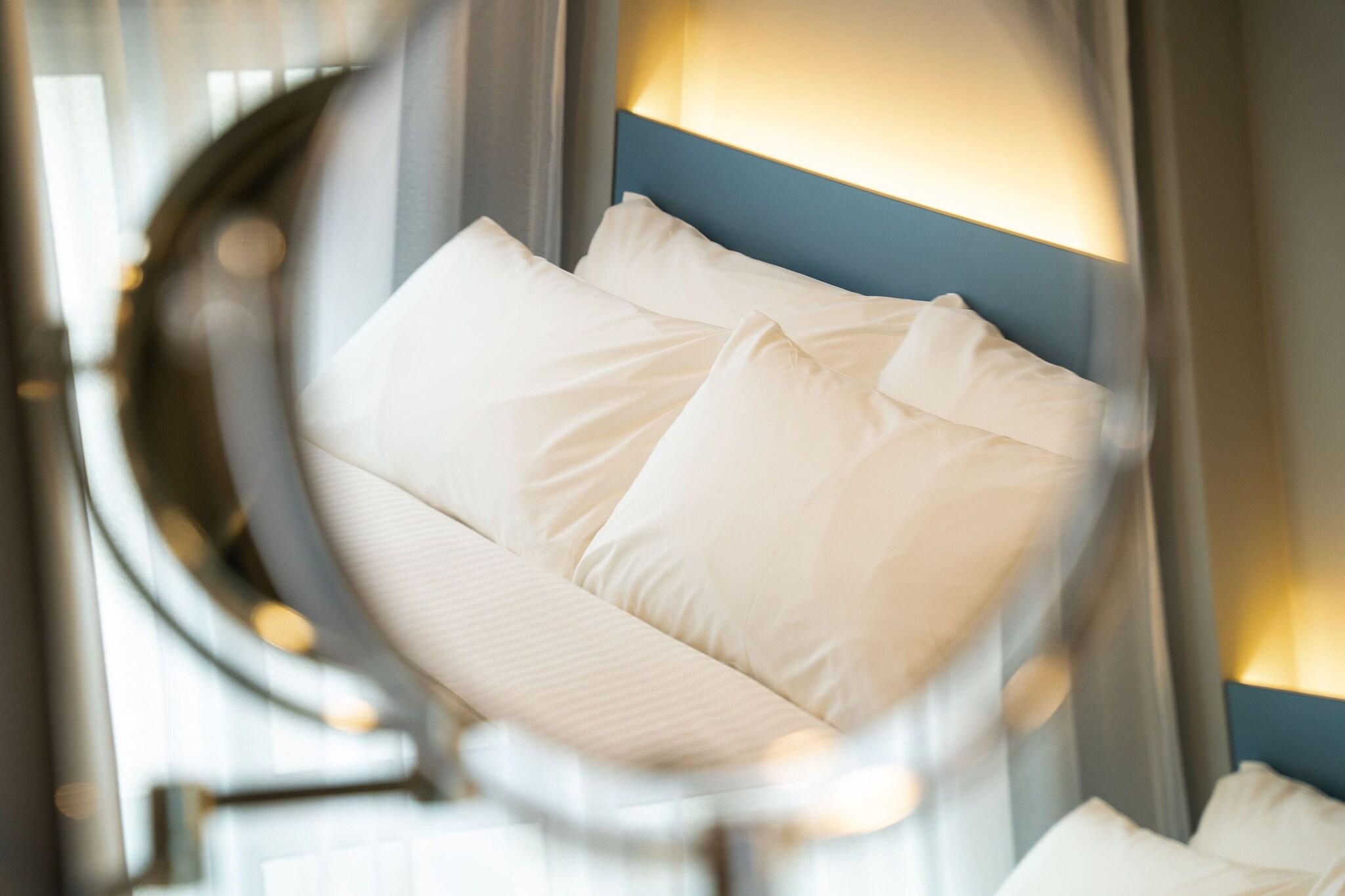 Double Deluxe Queen Bed