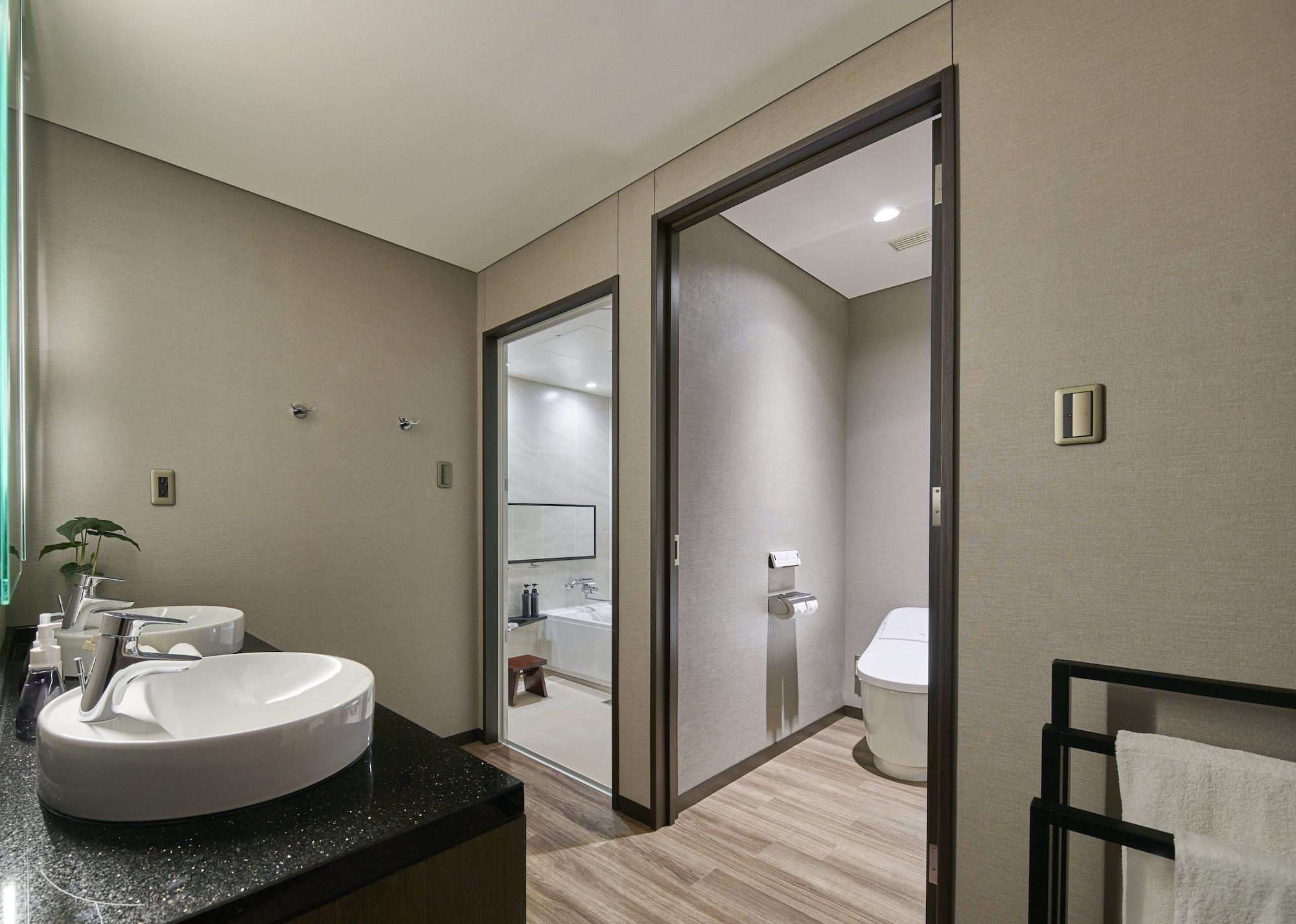 Suite King Bed Two Bedrooms