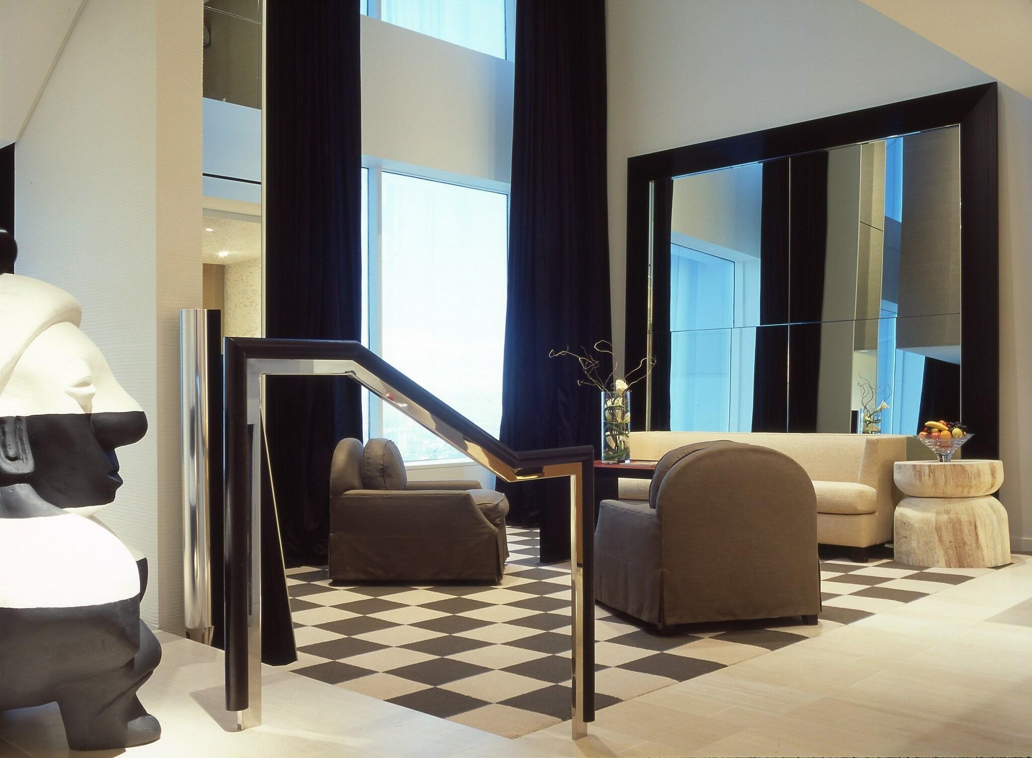 Double King Bed One Bedroom 