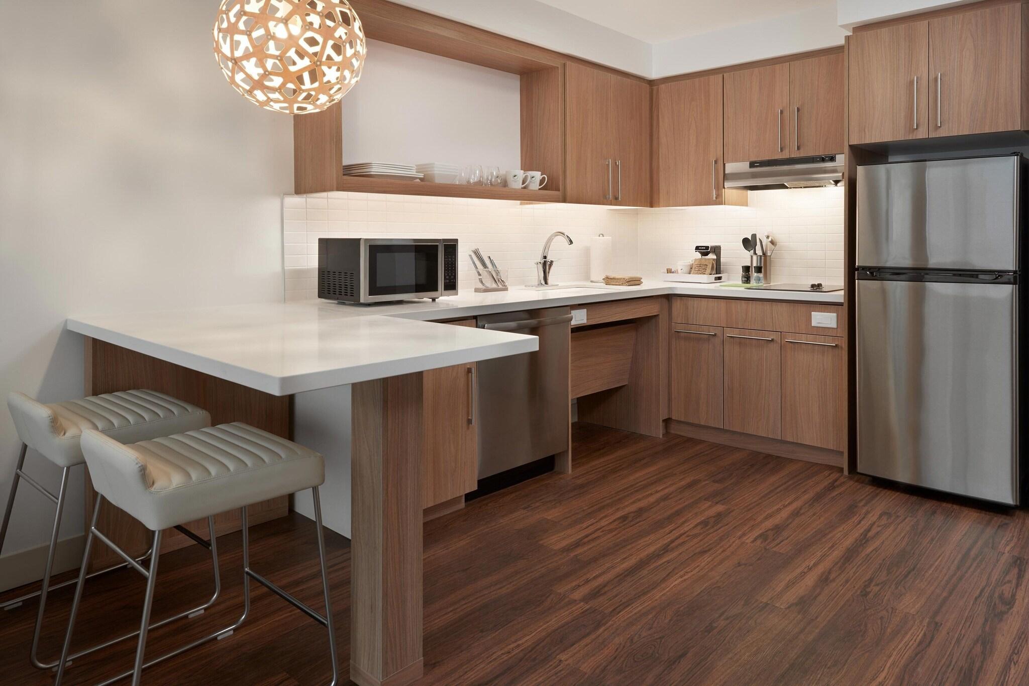 Suite King Bed One Bedroom 