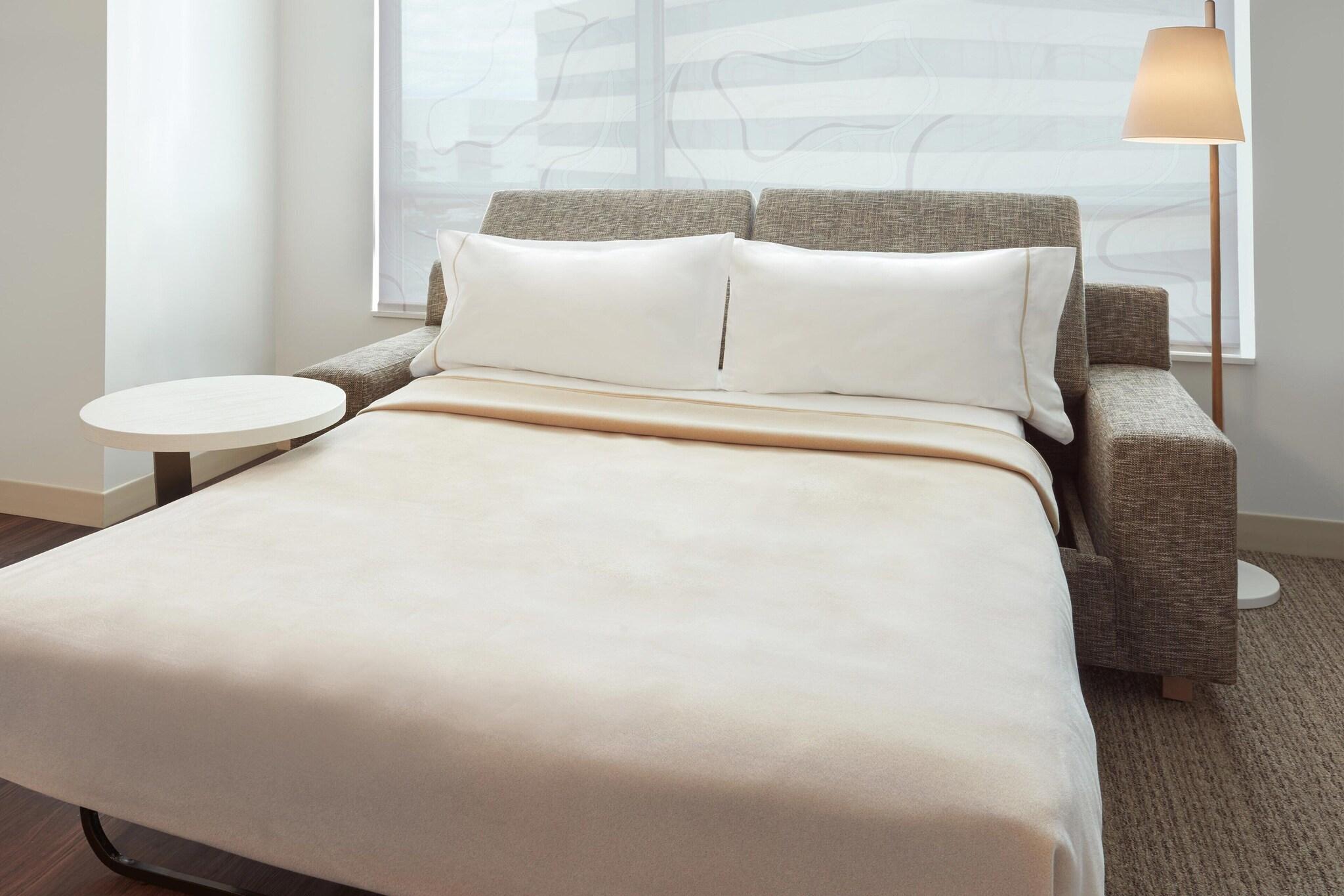 Studio King Size Bed