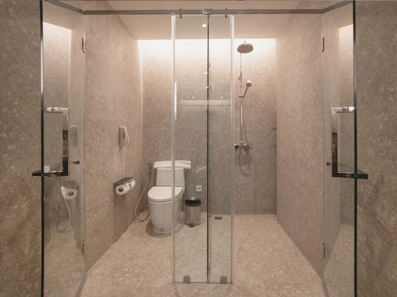 Studio King Size Bed