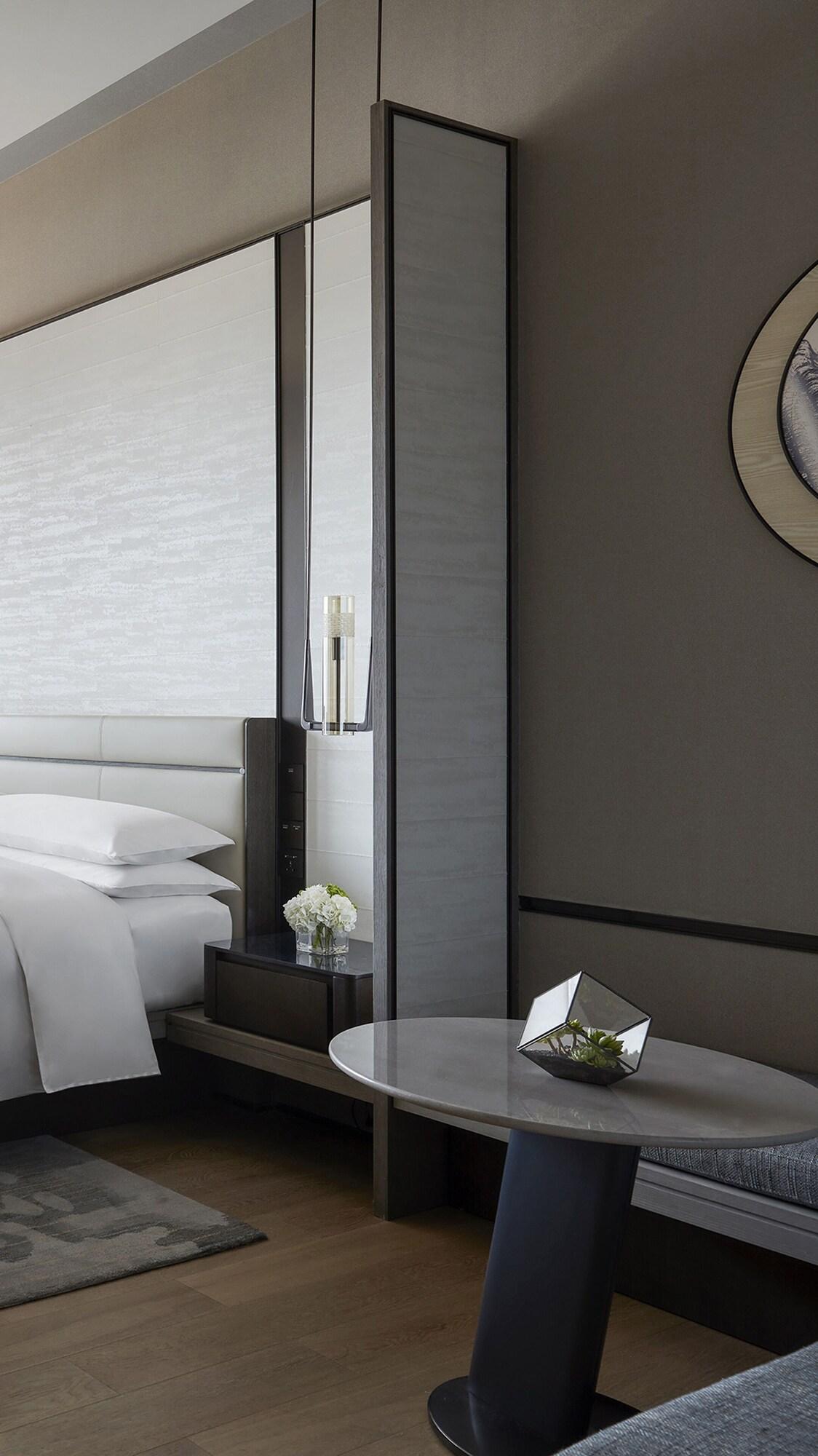 Double City View King Bed