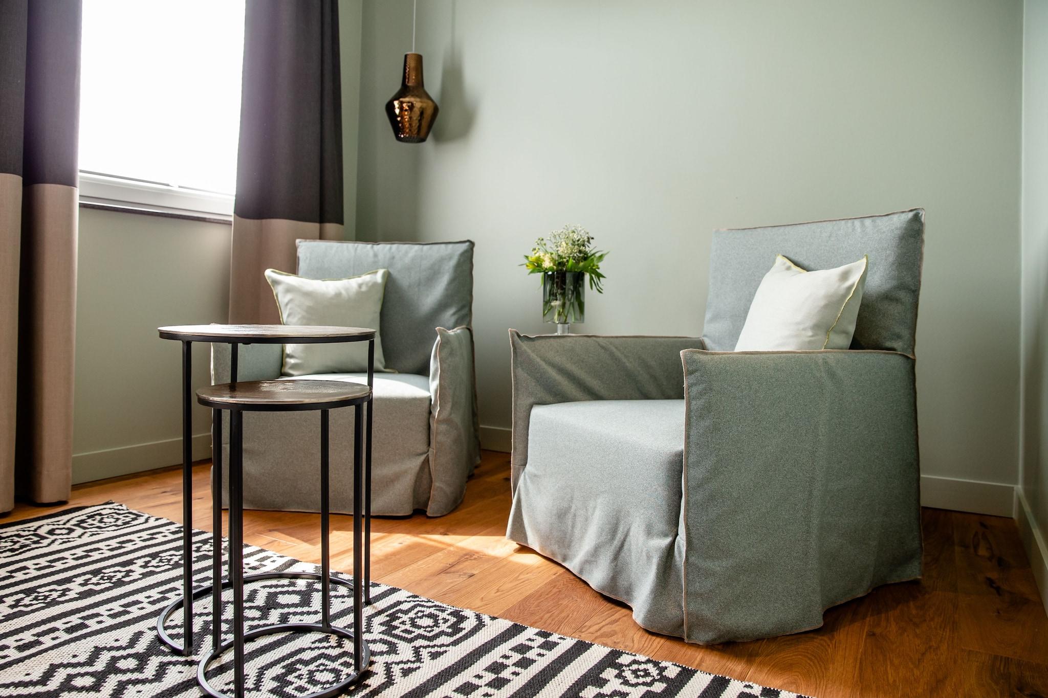 Double Classic King Bed