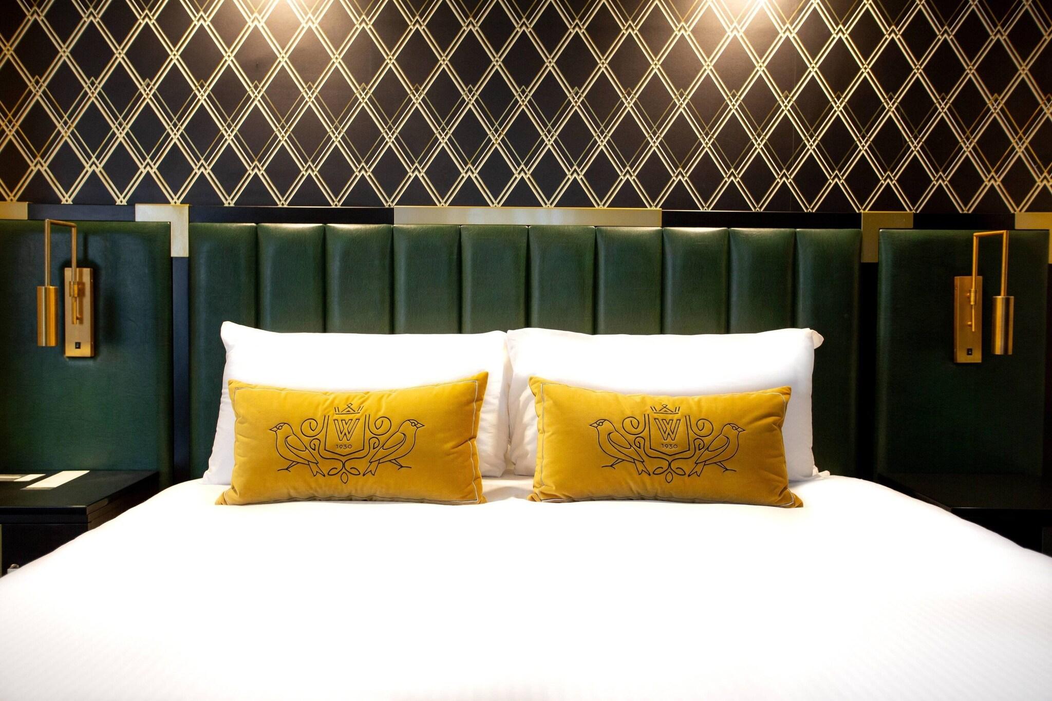 Double King Size Bed