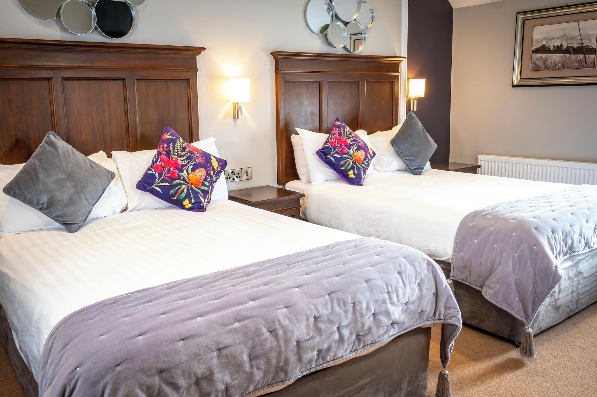 Quadruple Two Double Beds