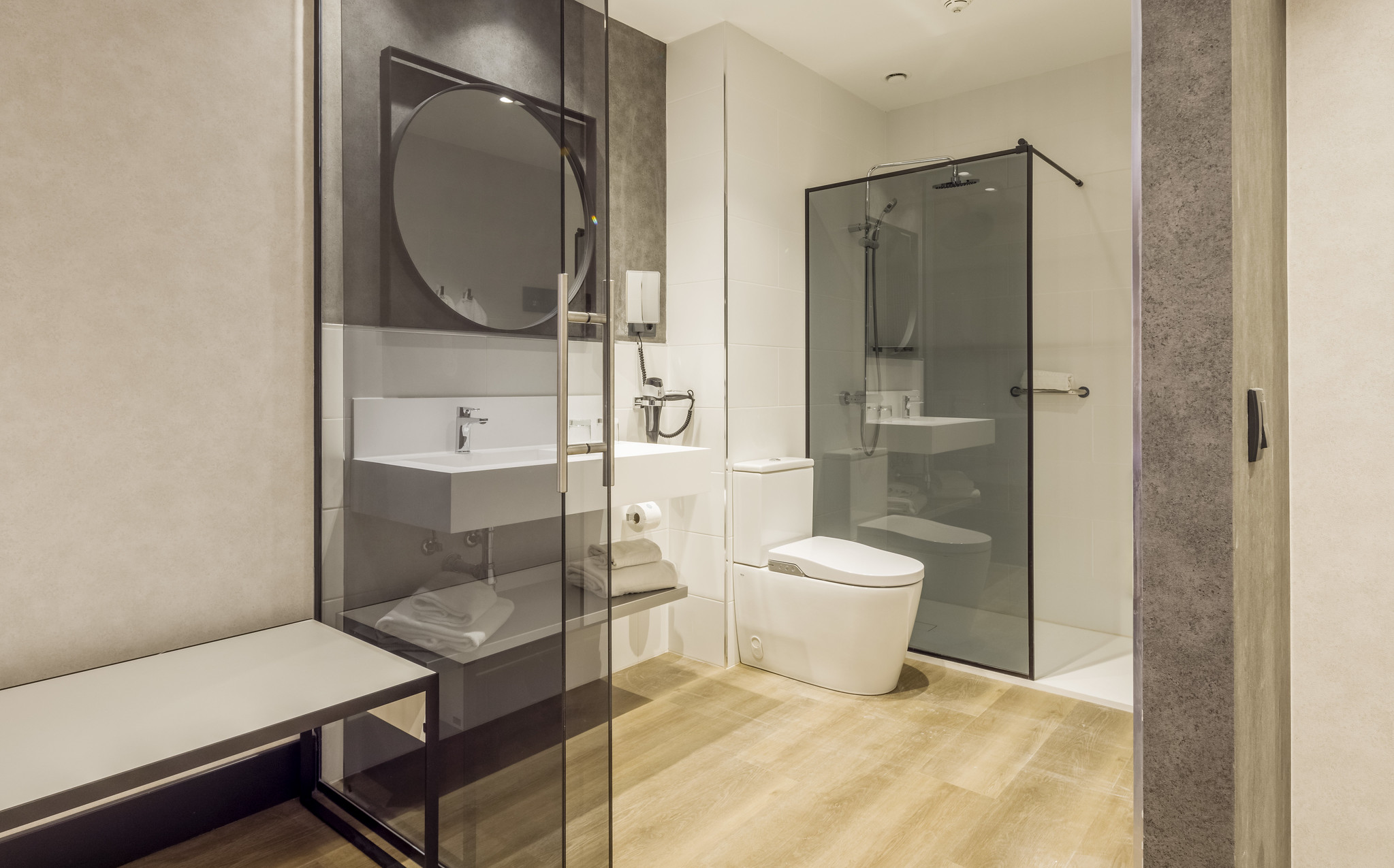 Junior Suite King Bed One Bedroom 