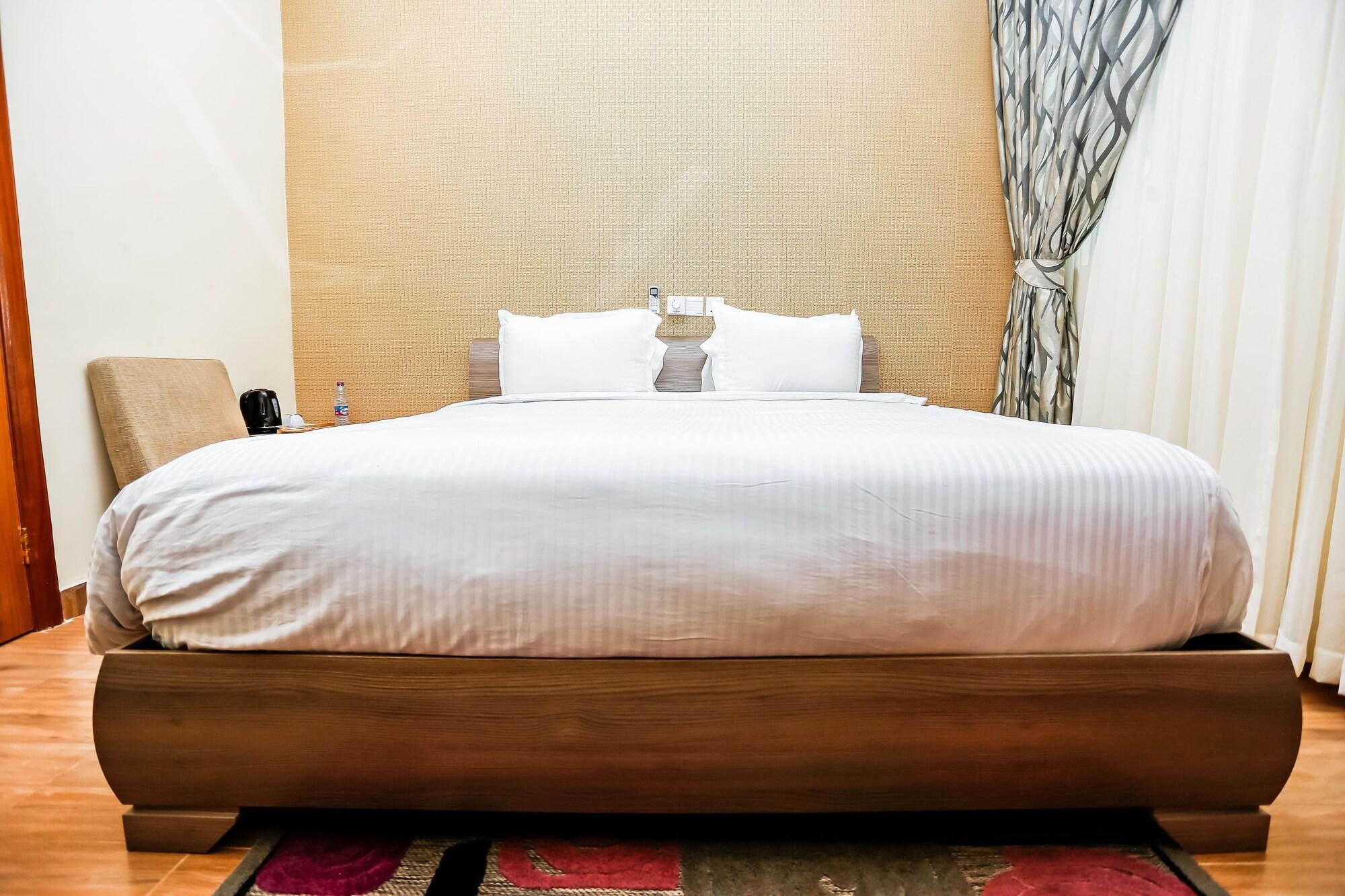 Double Queen Bed Non Smoking