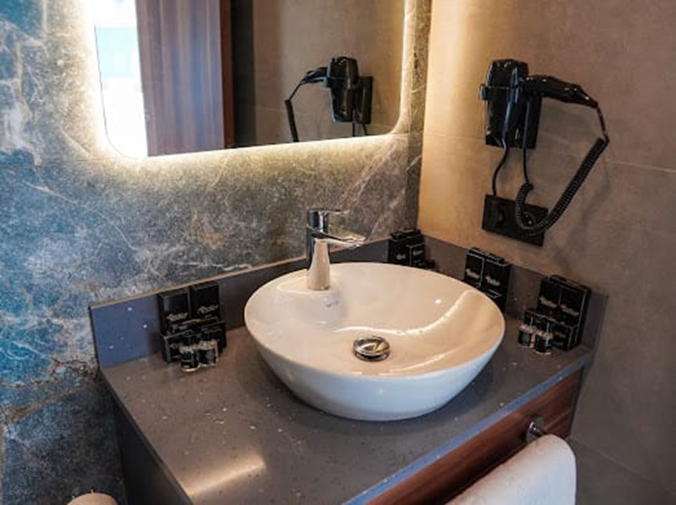 Room One Bedroom One Bathroom