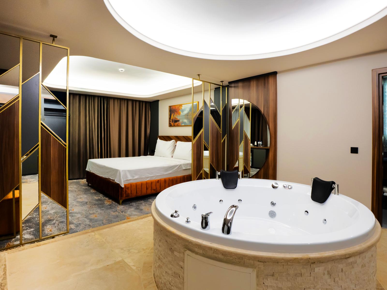 Room Sea View King Bed