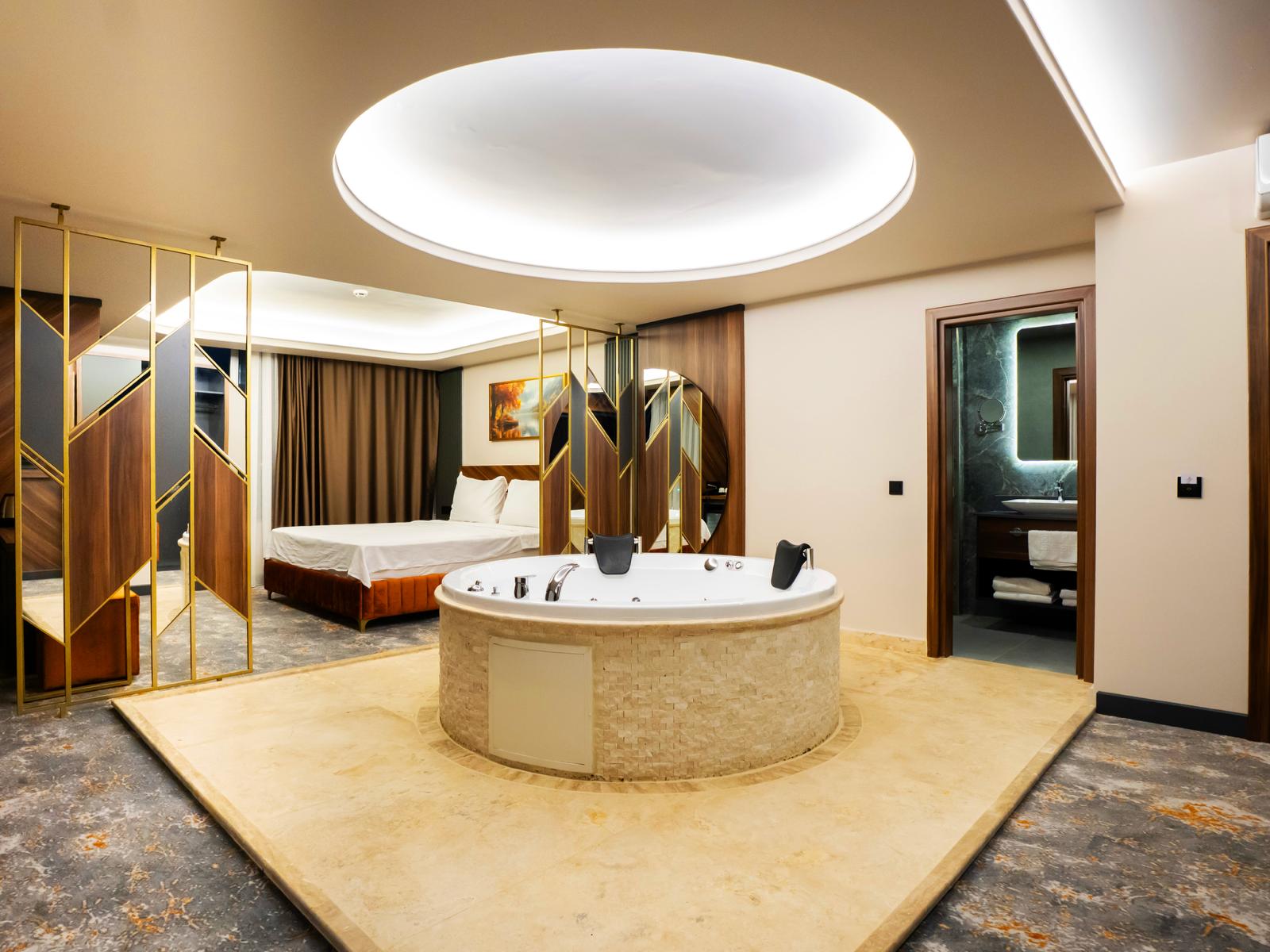 Room Sea View King Bed